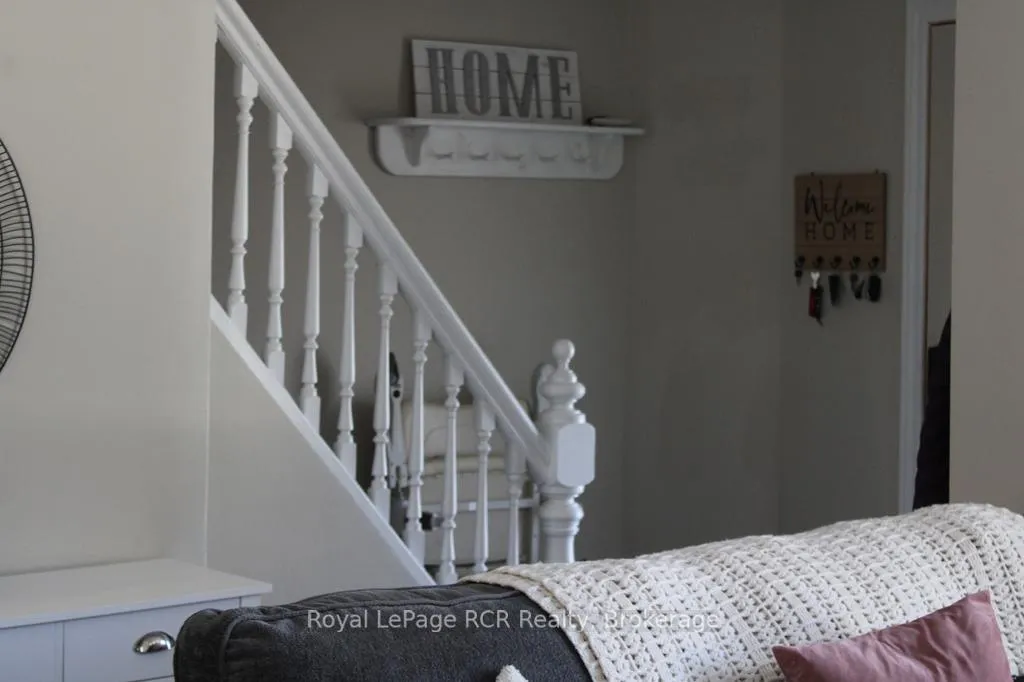 Photo 7 of 1735 8th Avenue E, Owen Sound — HOMEH