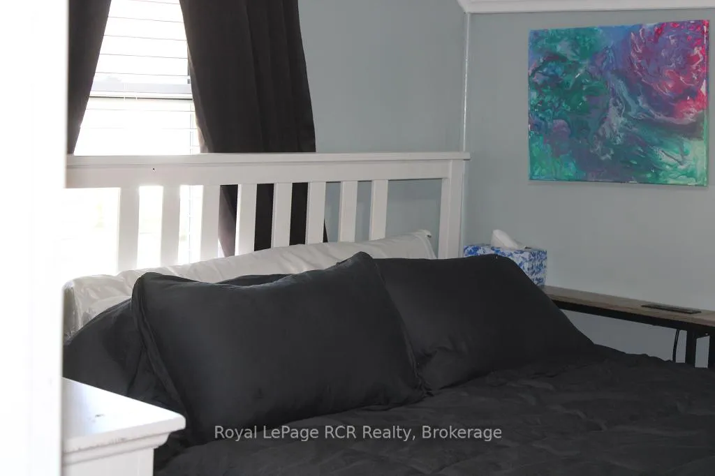 Photo 8 of 1735 8th Avenue E, Owen Sound — HOMEH