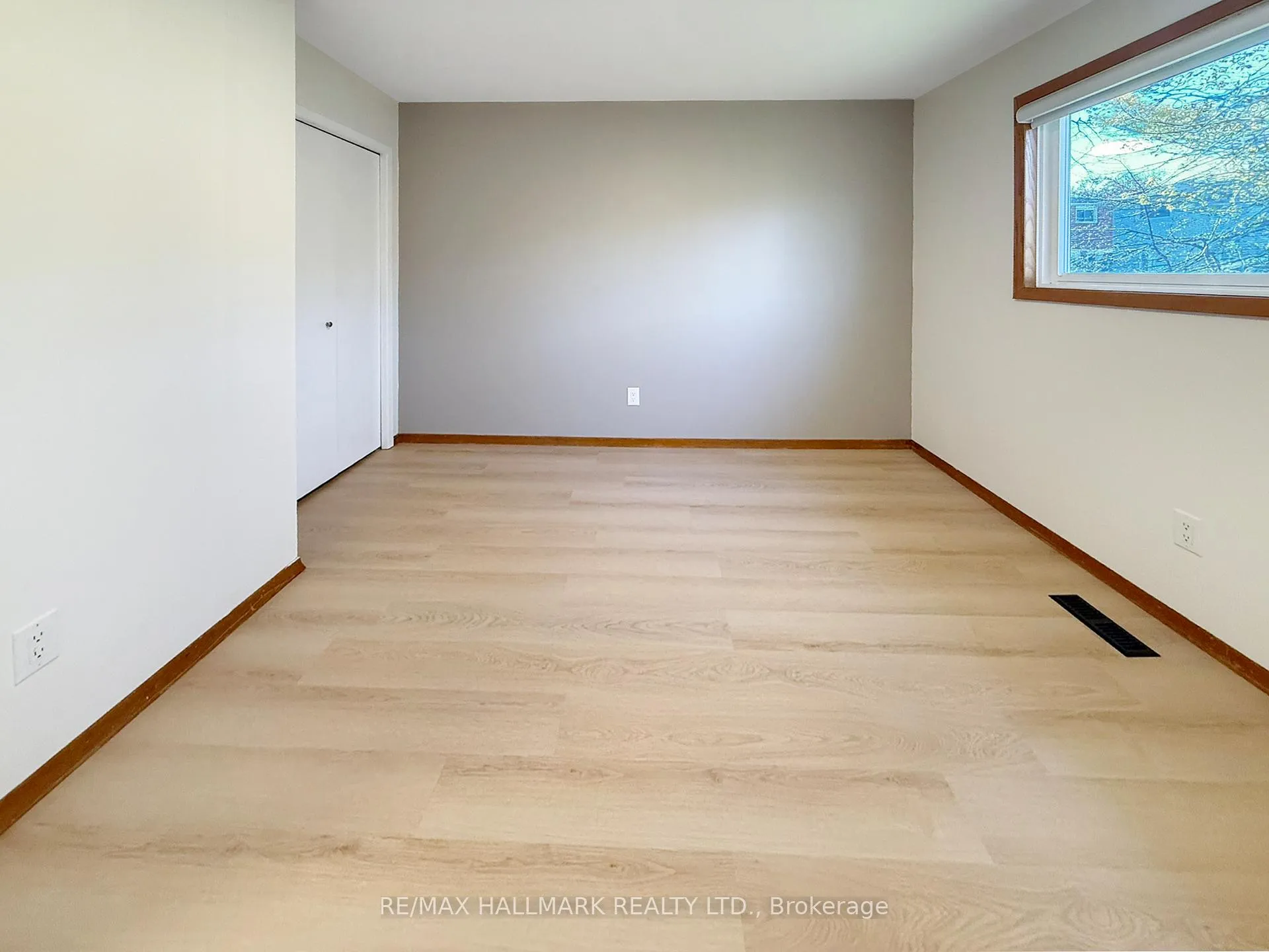 Photo 9 of 153 Clappison Boulevard, Scarborough, Centennial Scarborough — HOMEH