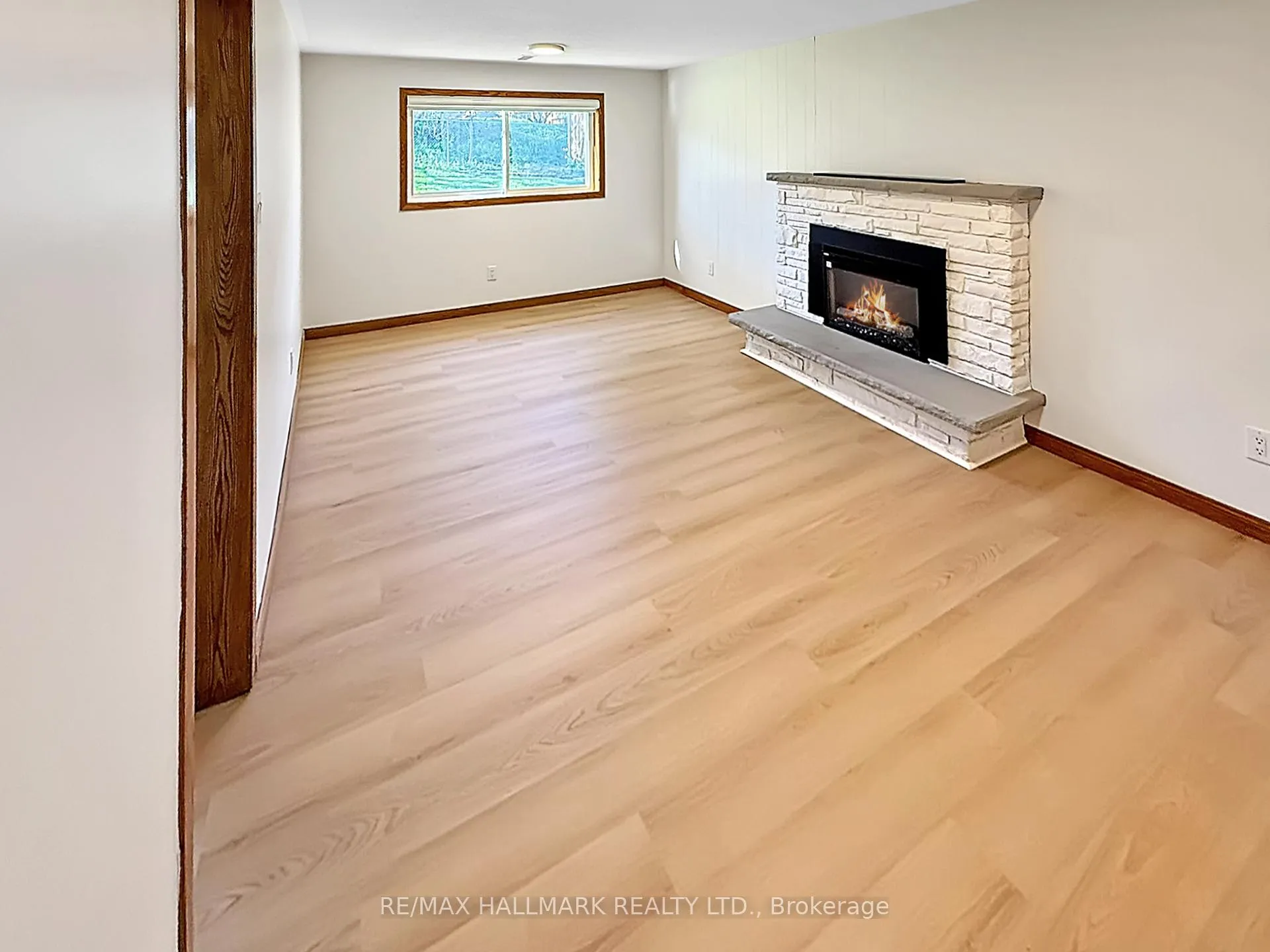 Photo 14 of 153 Clappison Boulevard, Scarborough, Centennial Scarborough — HOMEH