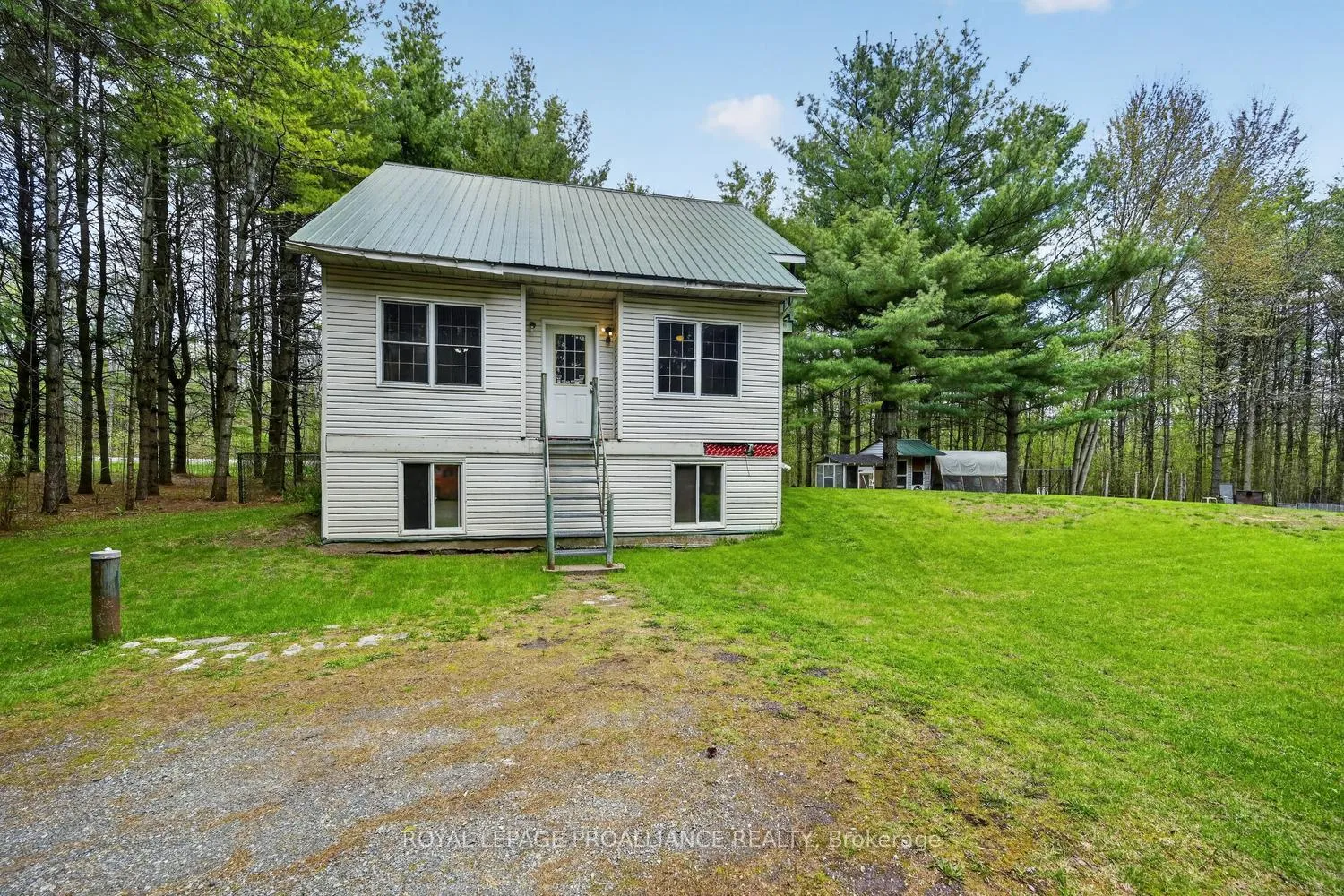 Front of 1457 County Rd 2
