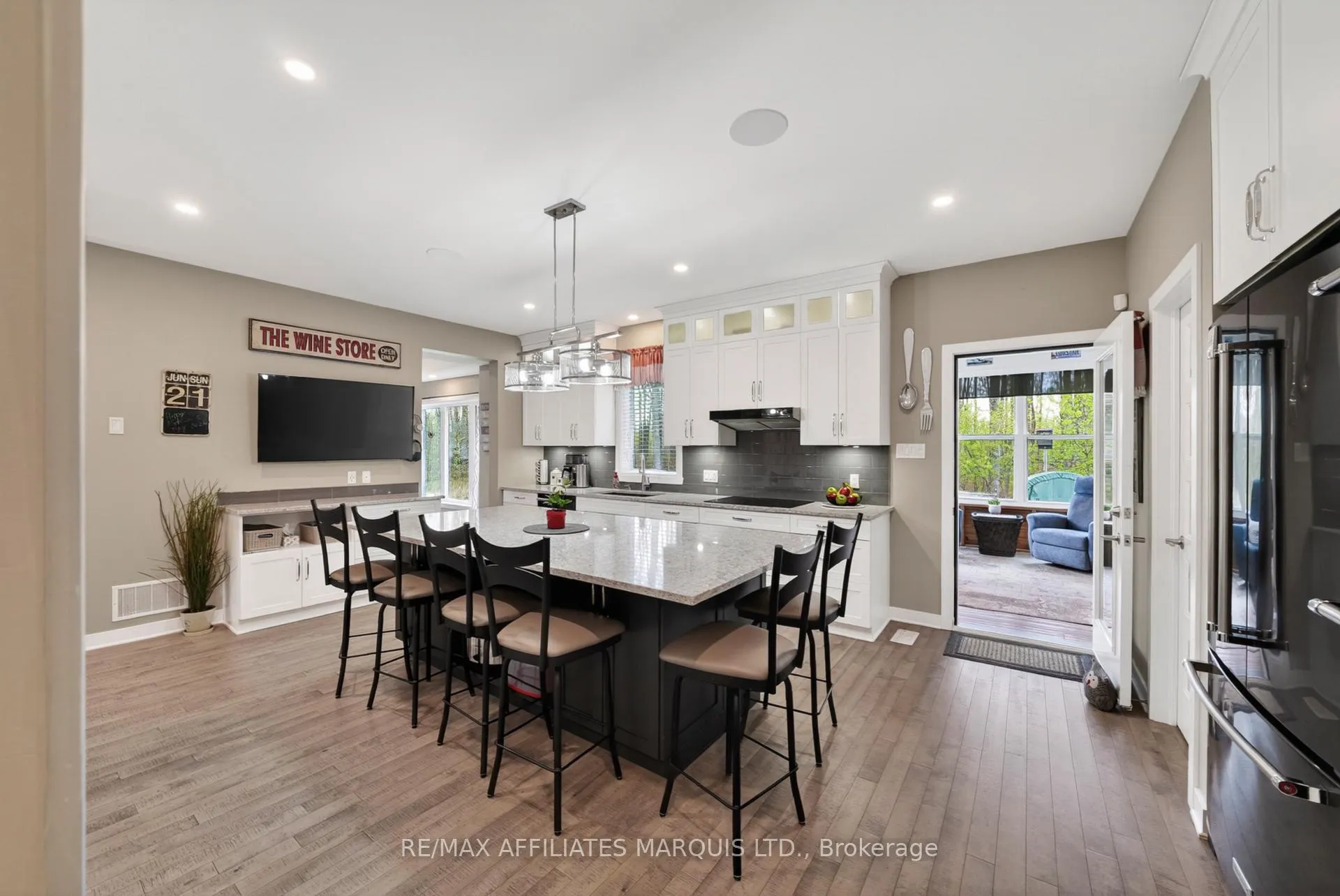 Photo 5 of 6625 Sutherland Avenue, South Glengarry, South Glengarry (Charlottenburgh) Twp — HOMEH