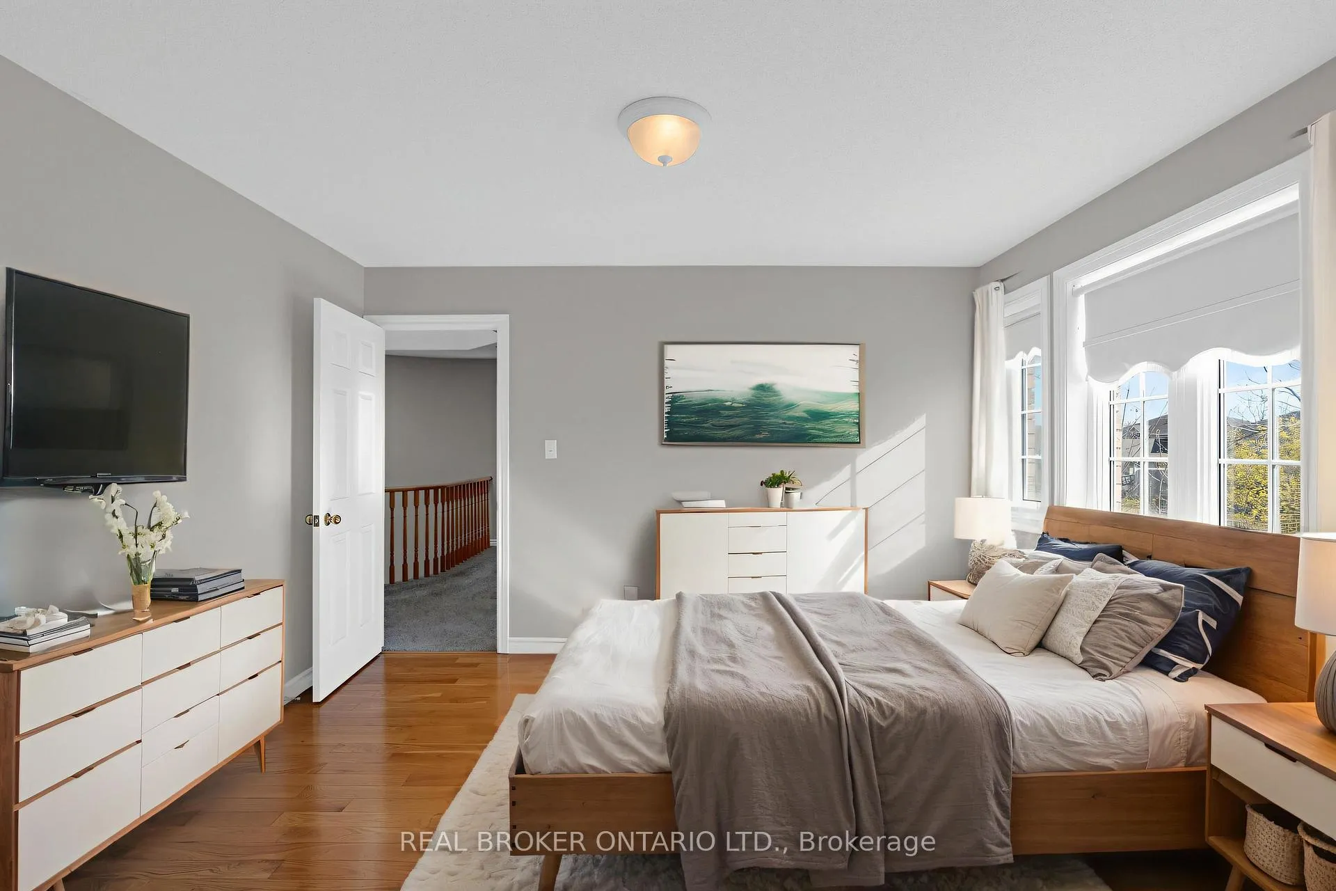 Photo 21 of 50 Cloughley Drive, Barrie, Northwest — HOMEH