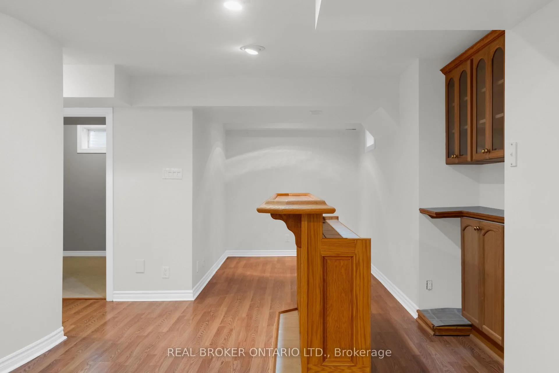 Photo 28 of 50 Cloughley Drive, Barrie, Northwest — HOMEH