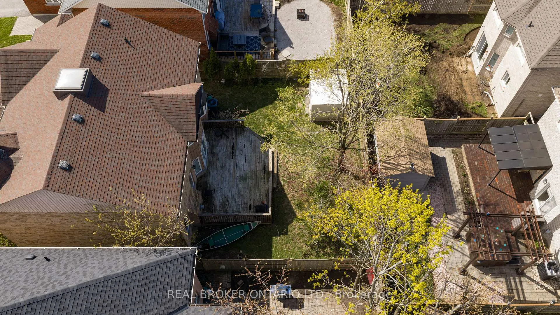 Photo 33 of 50 Cloughley Drive, Barrie, Northwest — HOMEH