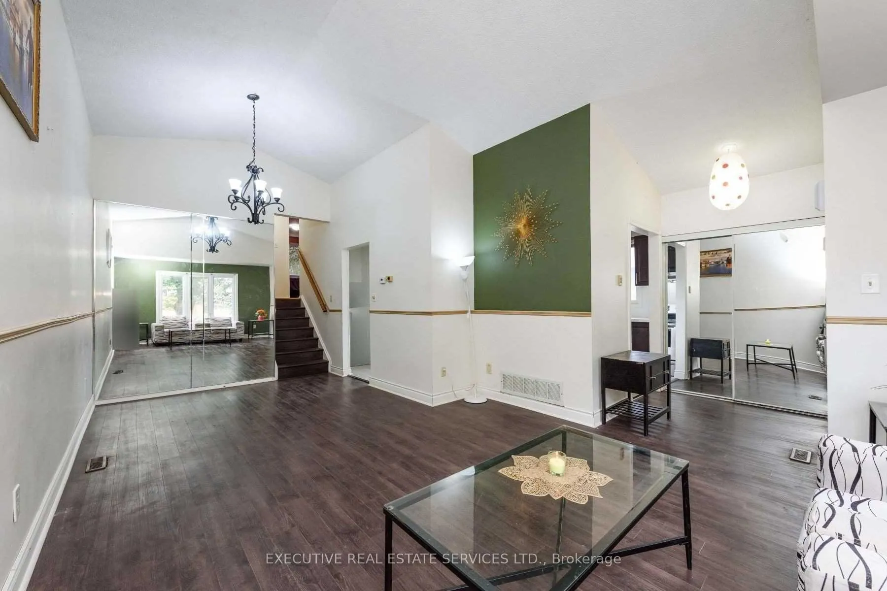 Photo 8 of 48 Reynier Drive, Brampton, Heart Lake East — HOMEH