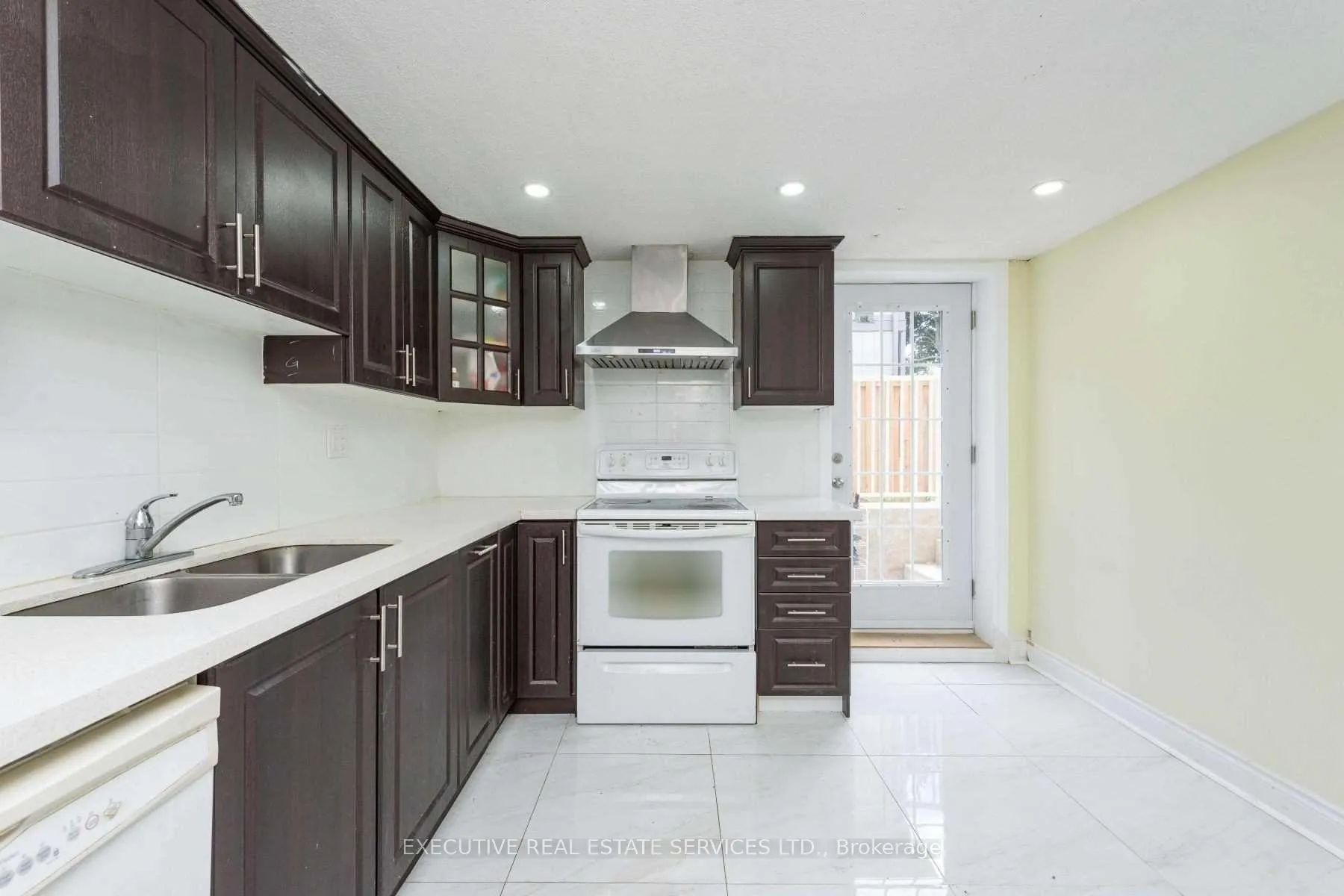 Photo 18 of 48 Reynier Drive, Brampton, Heart Lake East — HOMEH