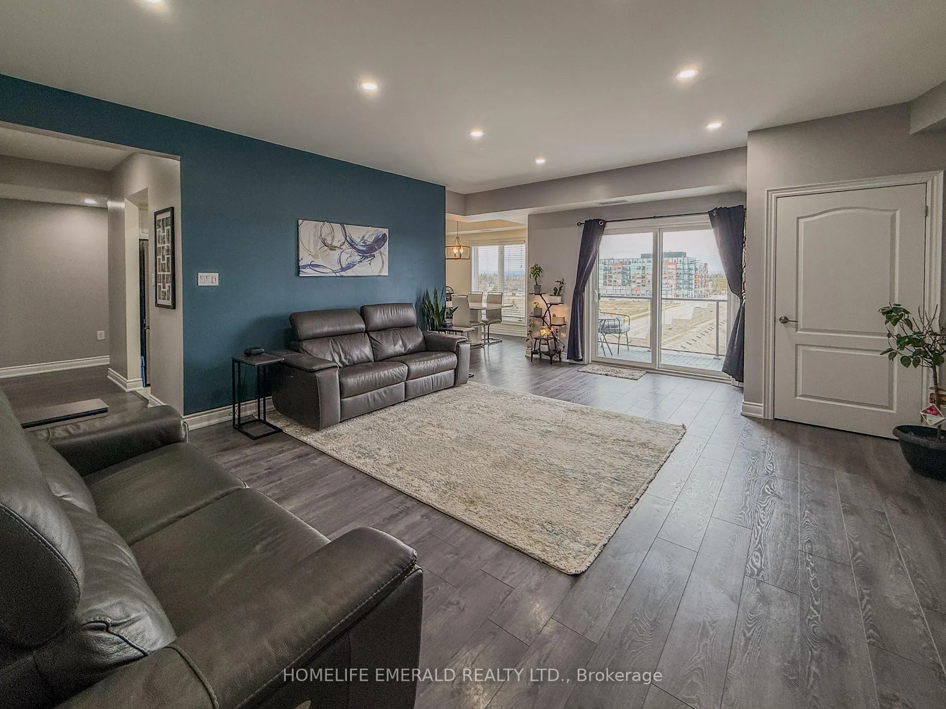 Front of Unit 413, 100 Dean Avenue