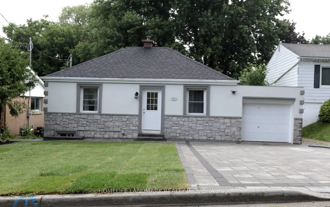 Front of 181 Newton Street E