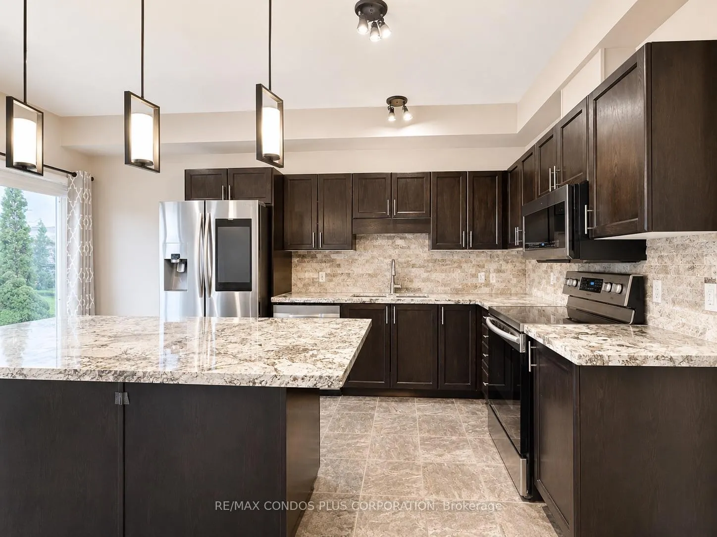 Photo 7 of 859 Brandenburg Boulevard, Waterloo, Beechwood West — HOMEH