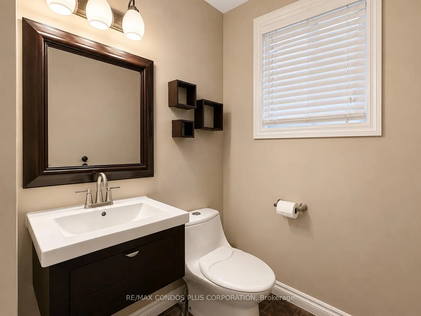 Photo 13 of 859 Brandenburg Boulevard, Waterloo, Beechwood West — HOMEH