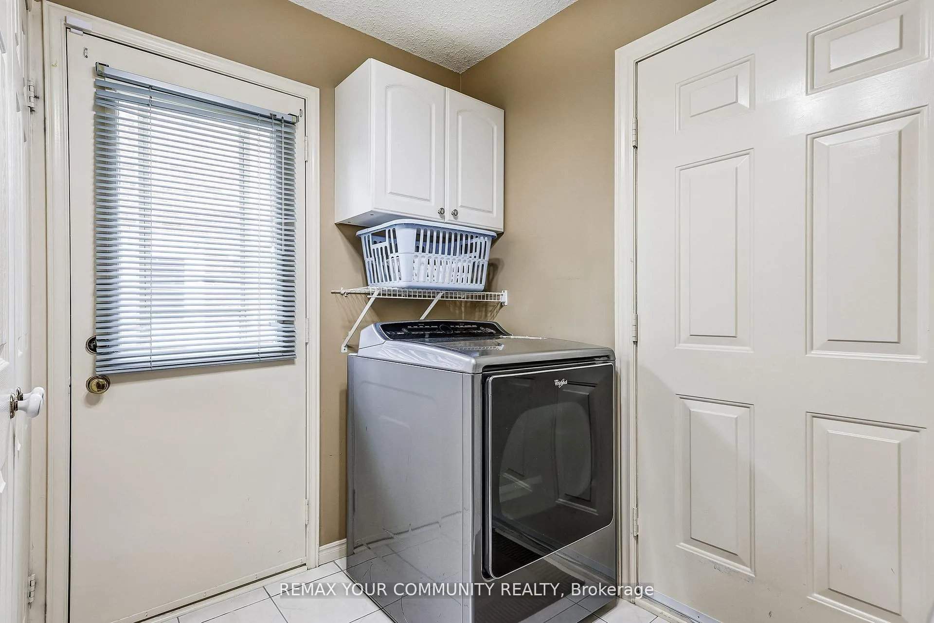 Photo 7 of 139 Larkin Avenue, Markham, Markham Village — HOMEH