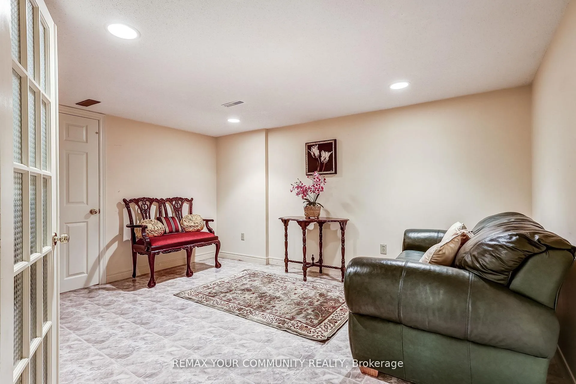Photo 35 of 139 Larkin Avenue, Markham, Markham Village — HOMEH