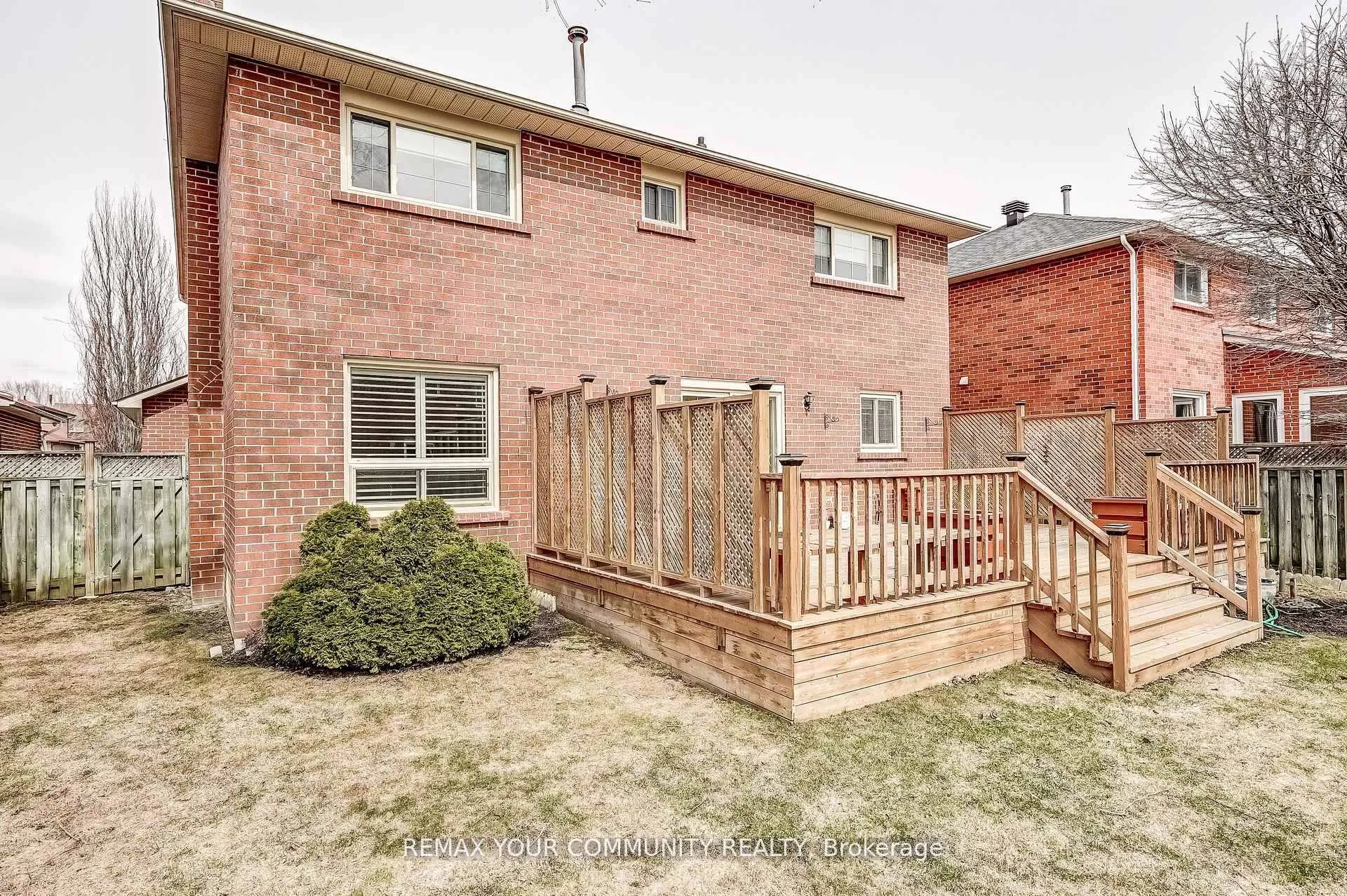 Photo 39 of 139 Larkin Avenue, Markham, Markham Village — HOMEH