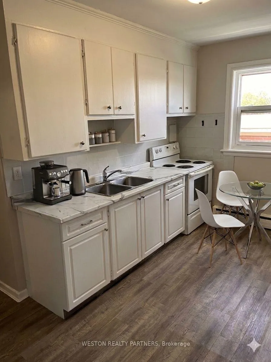 Photo 1 of Unit 4, 666 Fennell Avenue E, Hamilton, Burkholme — HOMEH