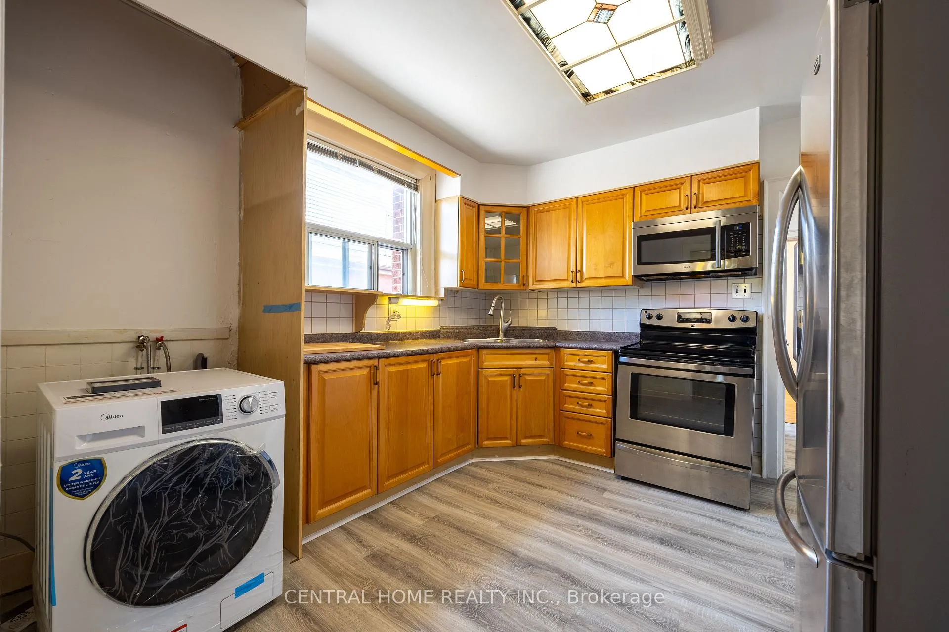 Photo 10 of 1650 King Street E, Hamilton, Delta — HOMEH