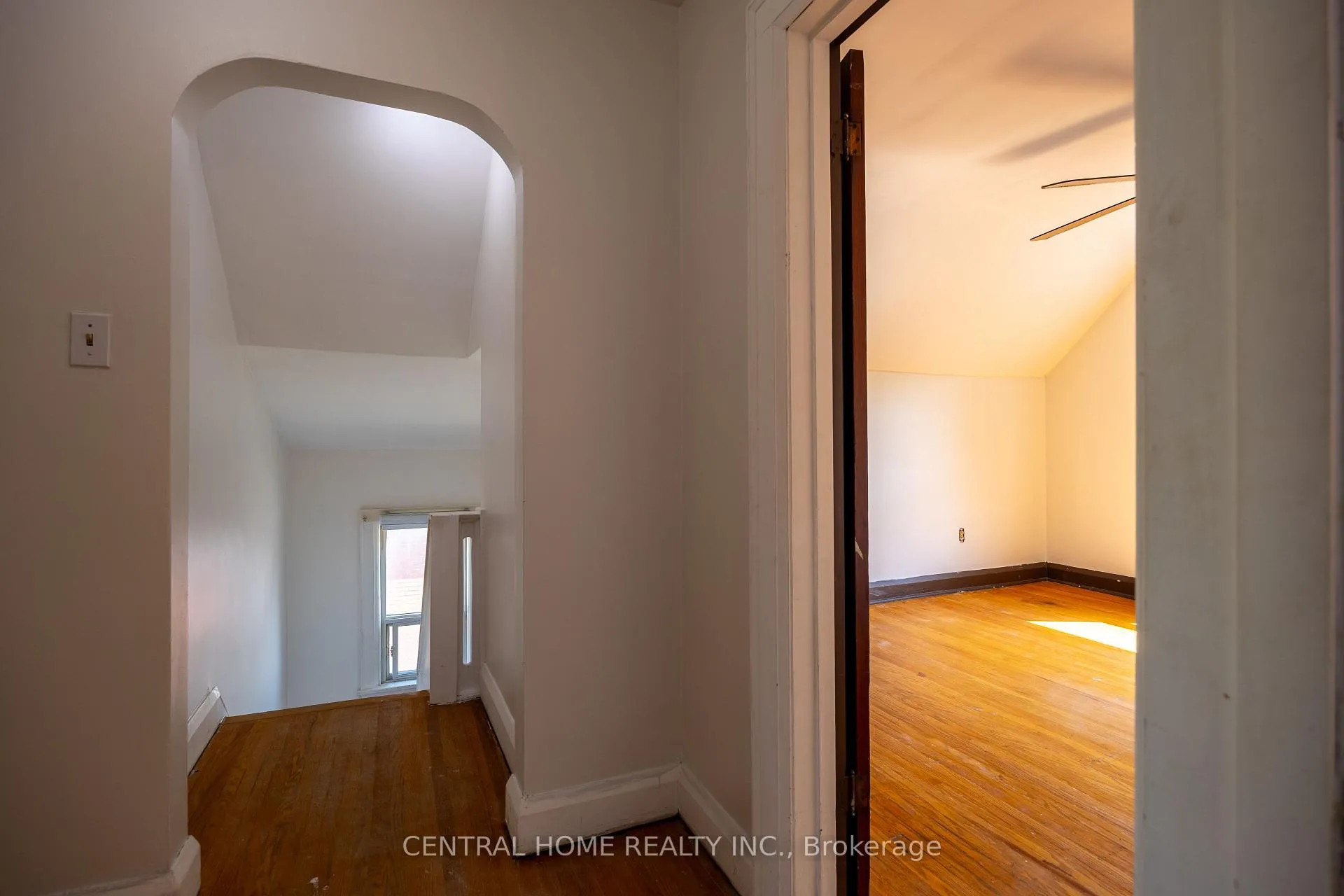 Photo 13 of 1650 King Street E, Hamilton, Delta — HOMEH