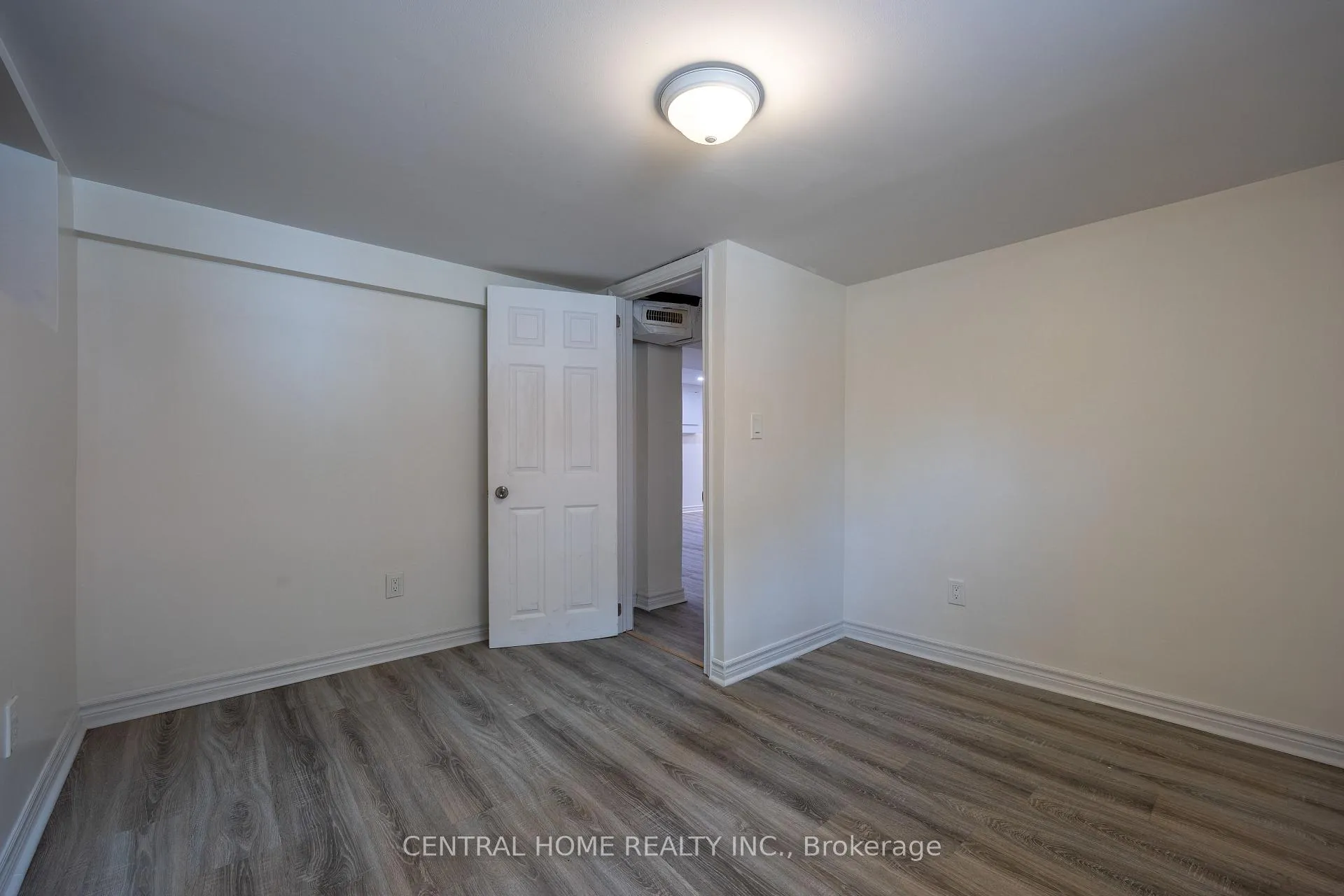 Photo 20 of 1650 King Street E, Hamilton, Delta — HOMEH