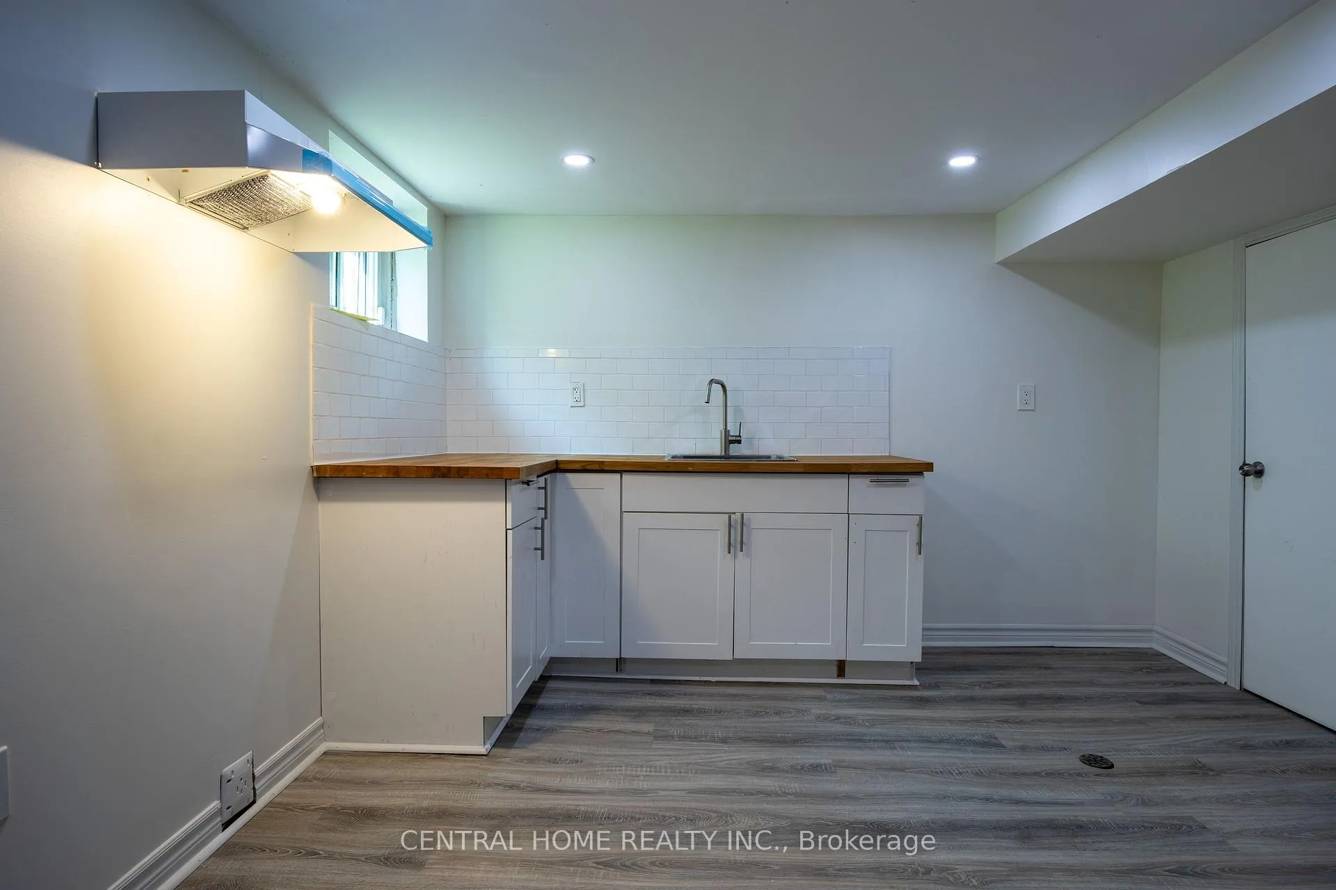 Photo 23 of 1650 King Street E, Hamilton, Delta — HOMEH