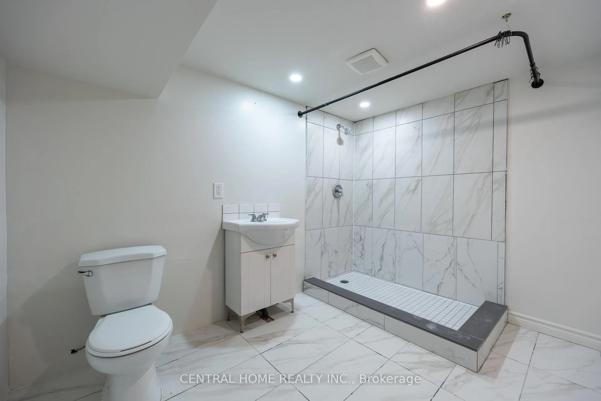 Photo 27 of 1650 King Street E, Hamilton, Delta — HOMEH