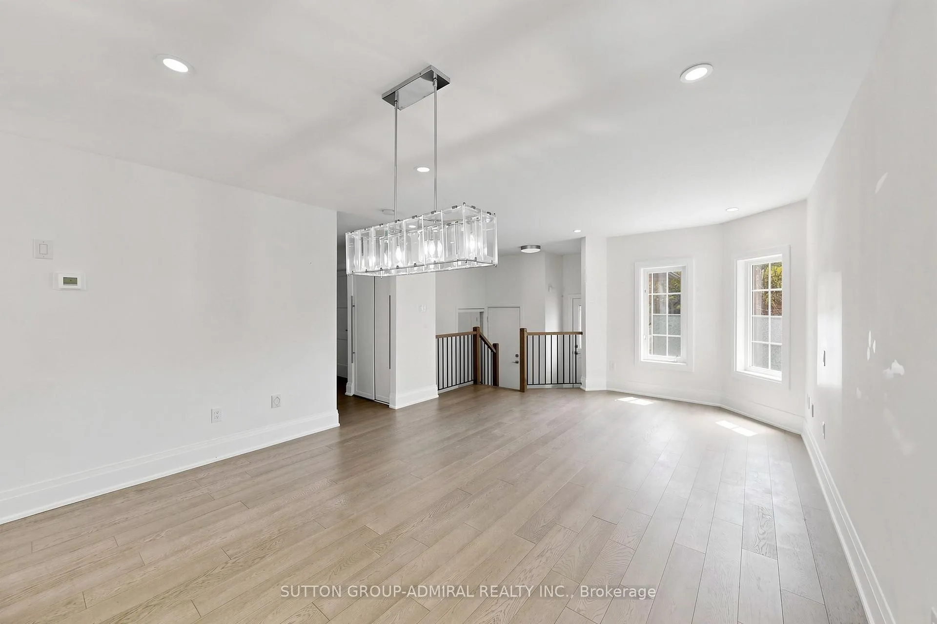 Photo 8 of 165 Clearmeadow Boulevard, Newmarket, Summerhill Estates — HOMEH