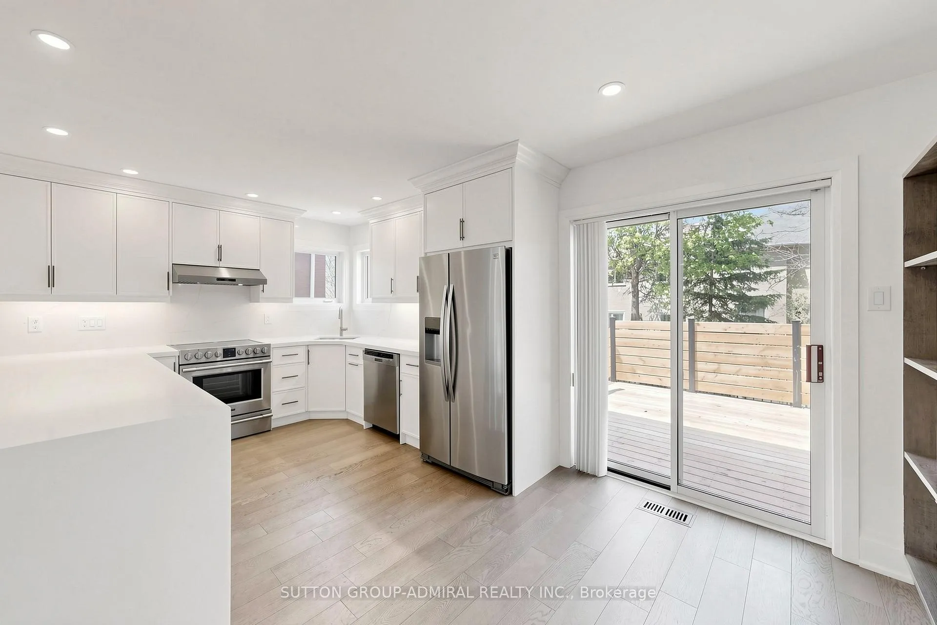 Photo 15 of 165 Clearmeadow Boulevard, Newmarket, Summerhill Estates — HOMEH
