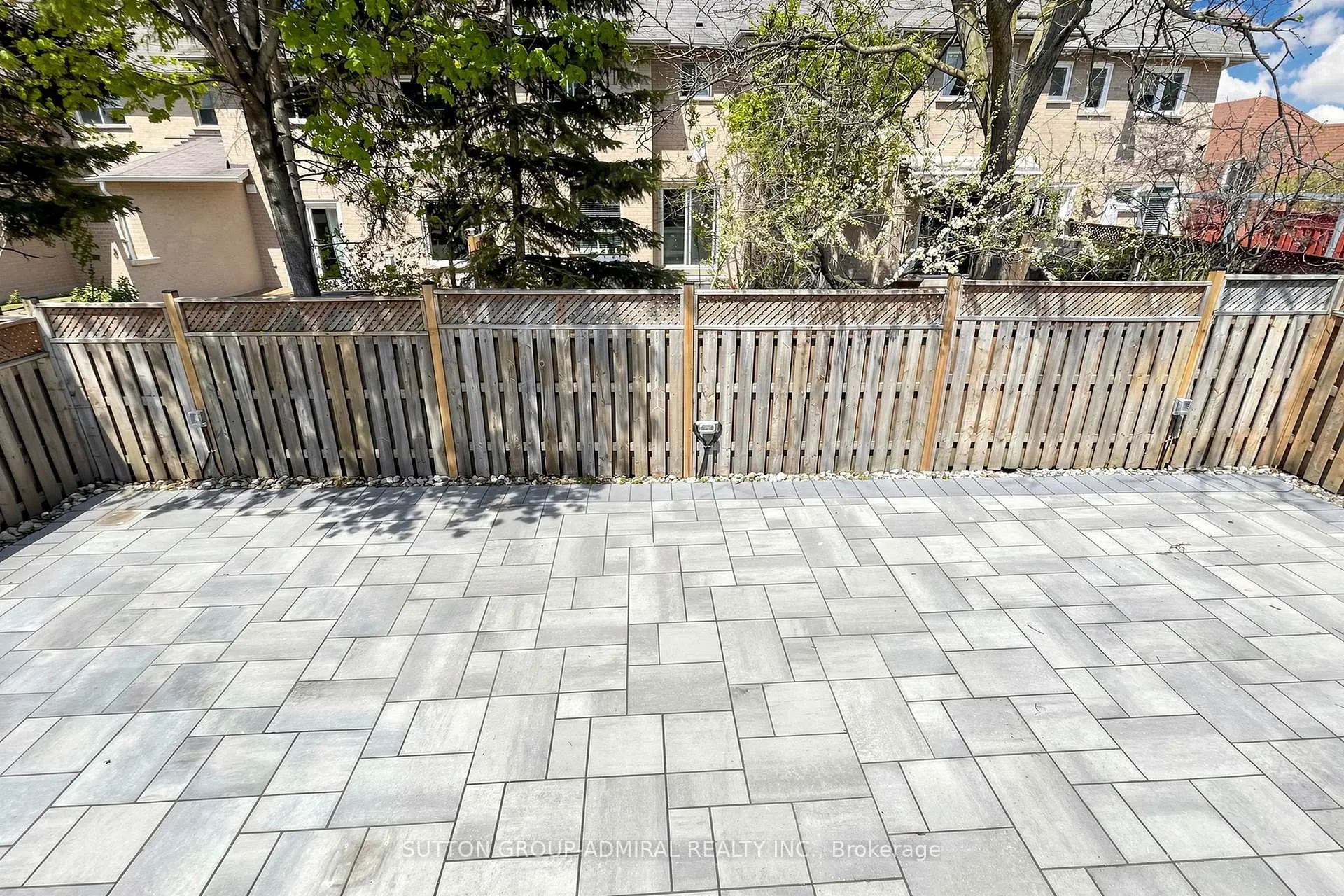 Photo 40 of 165 Clearmeadow Boulevard, Newmarket, Summerhill Estates — HOMEH