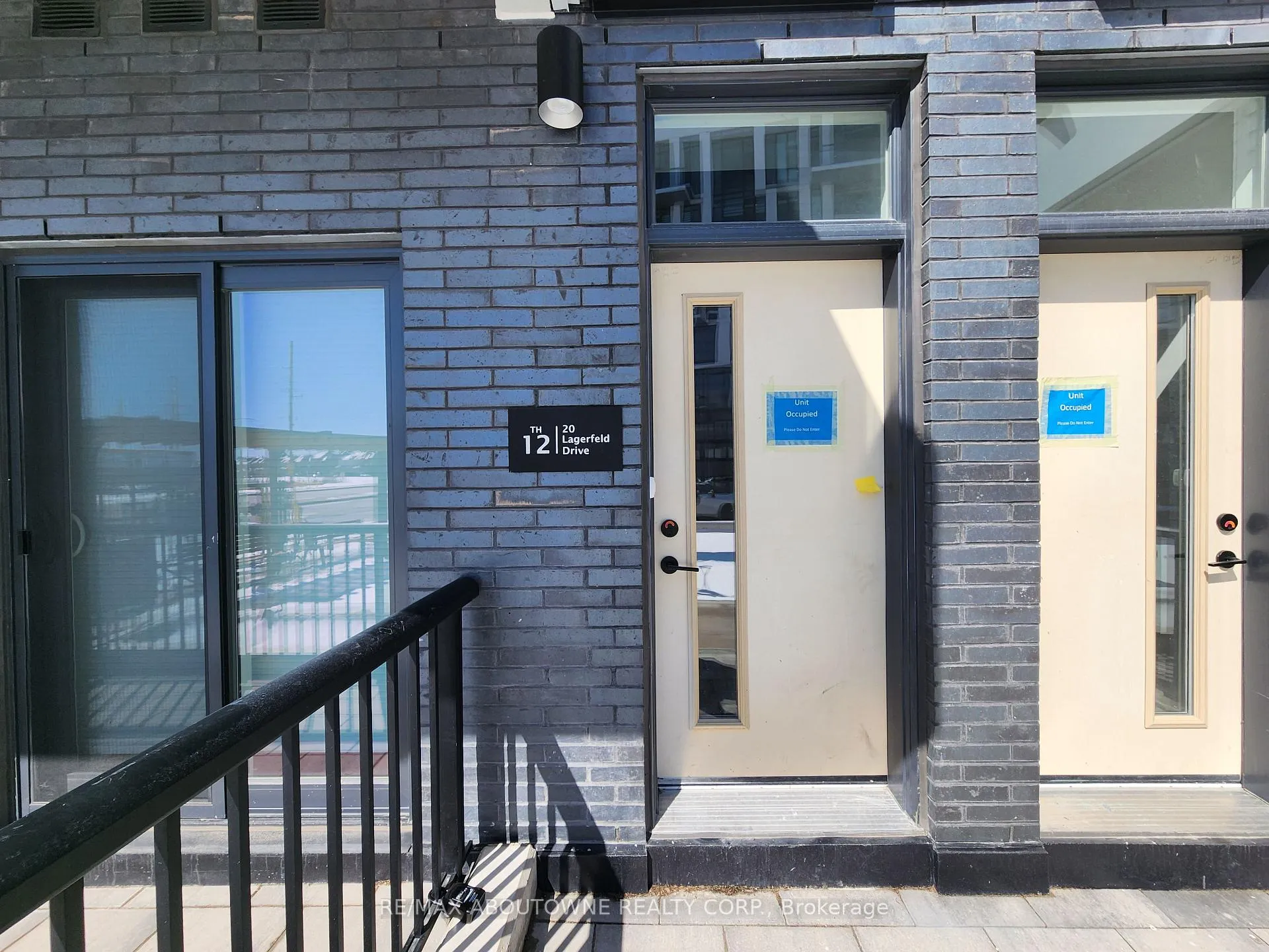 Photo 2 of Unit 12, 20 Lagerfeld Drive, Brampton, Northwest Brampton — HOMEH