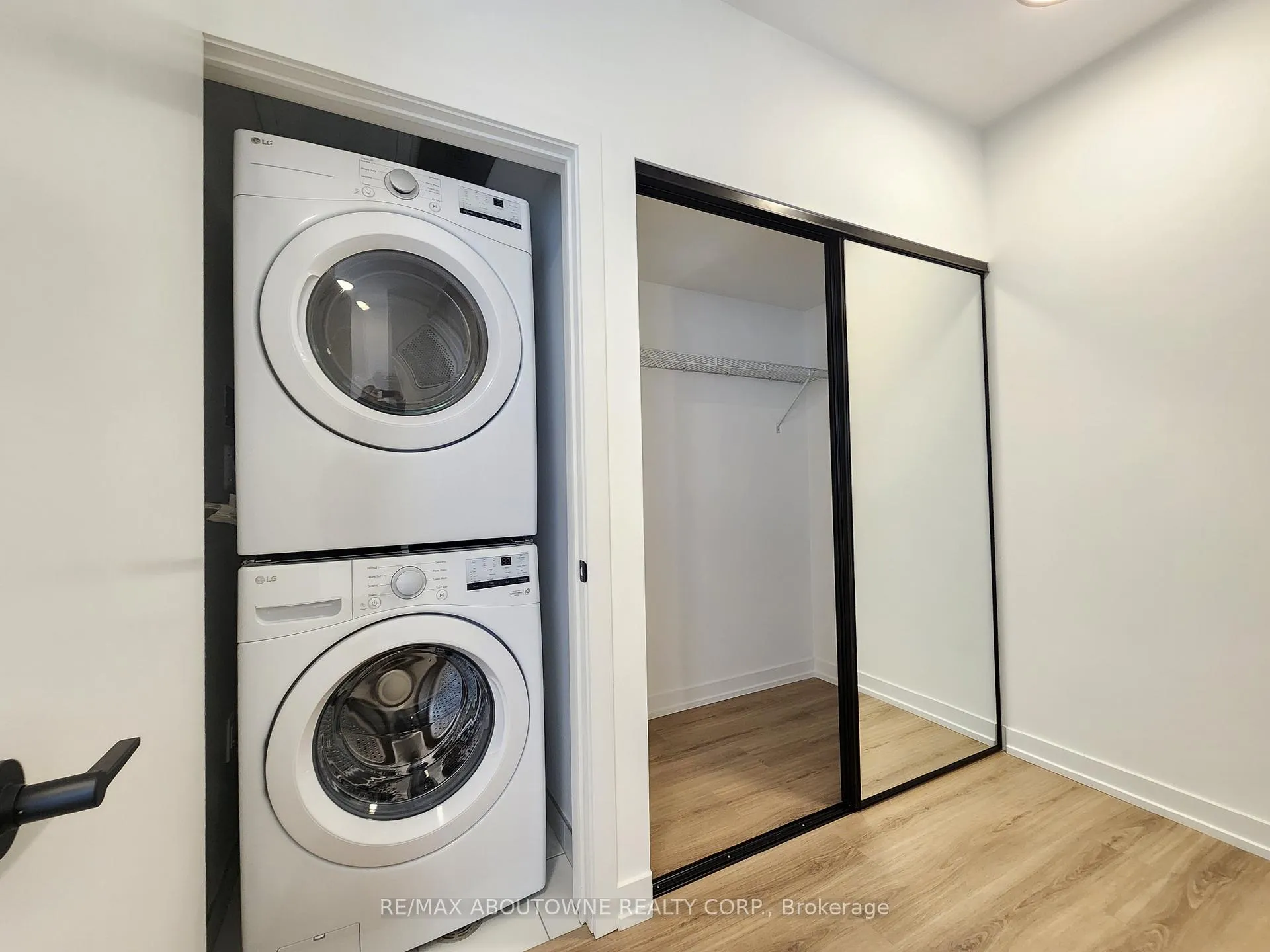 Photo 17 of Unit 12, 20 Lagerfeld Drive, Brampton, Northwest Brampton — HOMEH