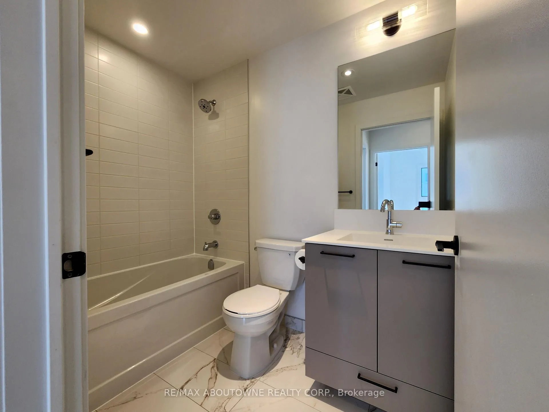 Photo 20 of Unit 12, 20 Lagerfeld Drive, Brampton, Northwest Brampton — HOMEH