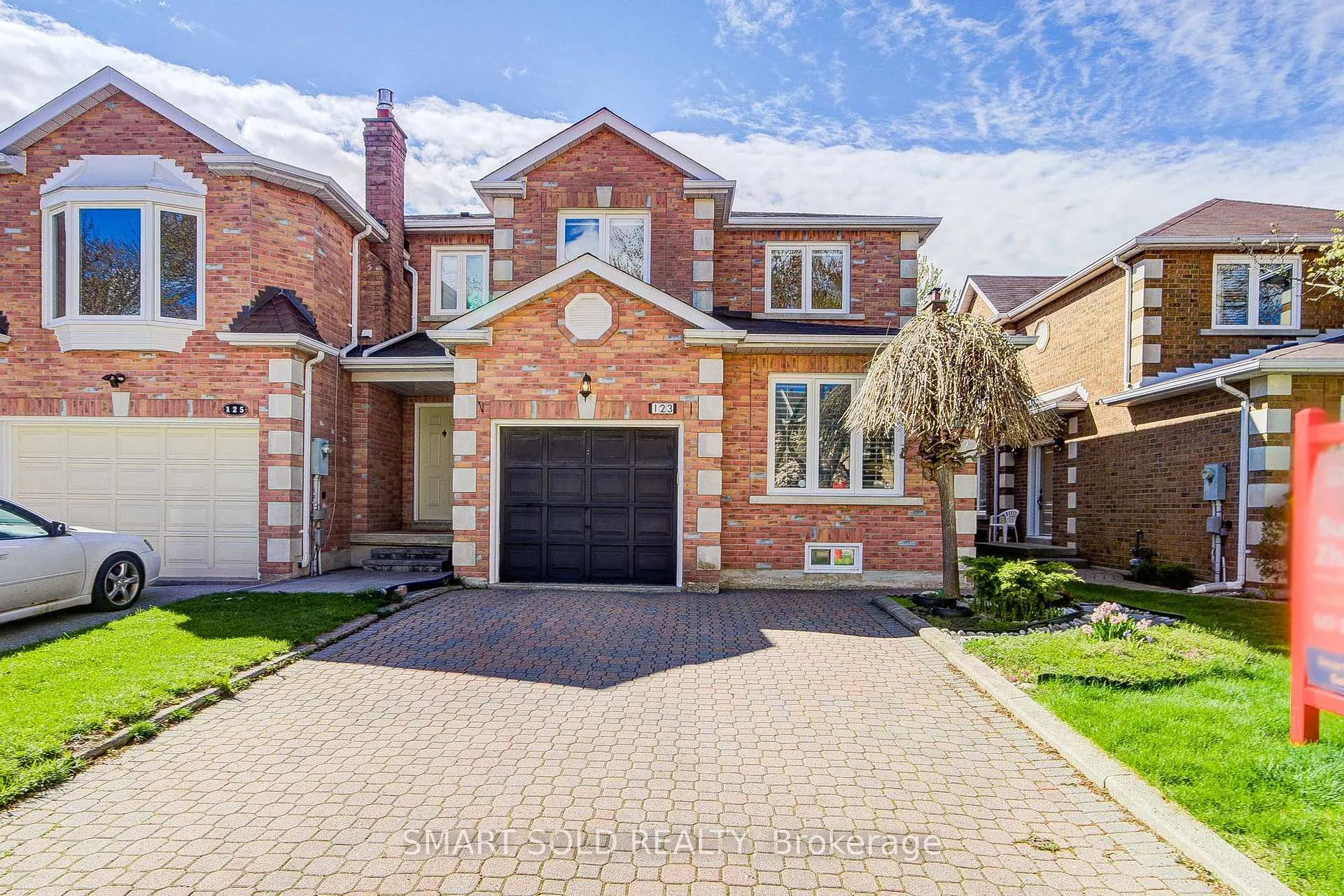 Photo 1 of 123 Thornway Avenue, Vaughan, Brownridge — HOMEH
