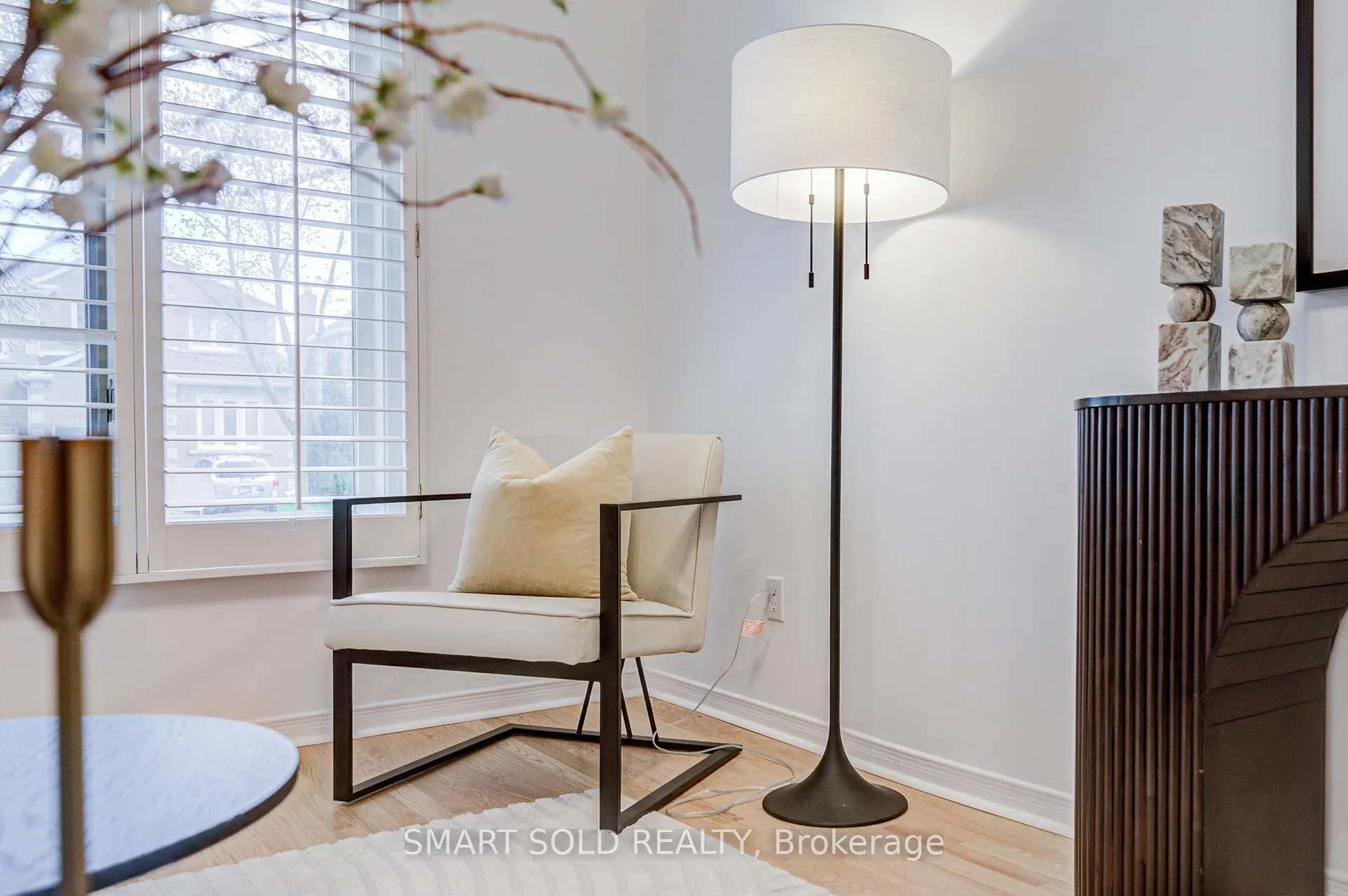 Photo 5 of 123 Thornway Avenue, Vaughan, Brownridge — HOMEH