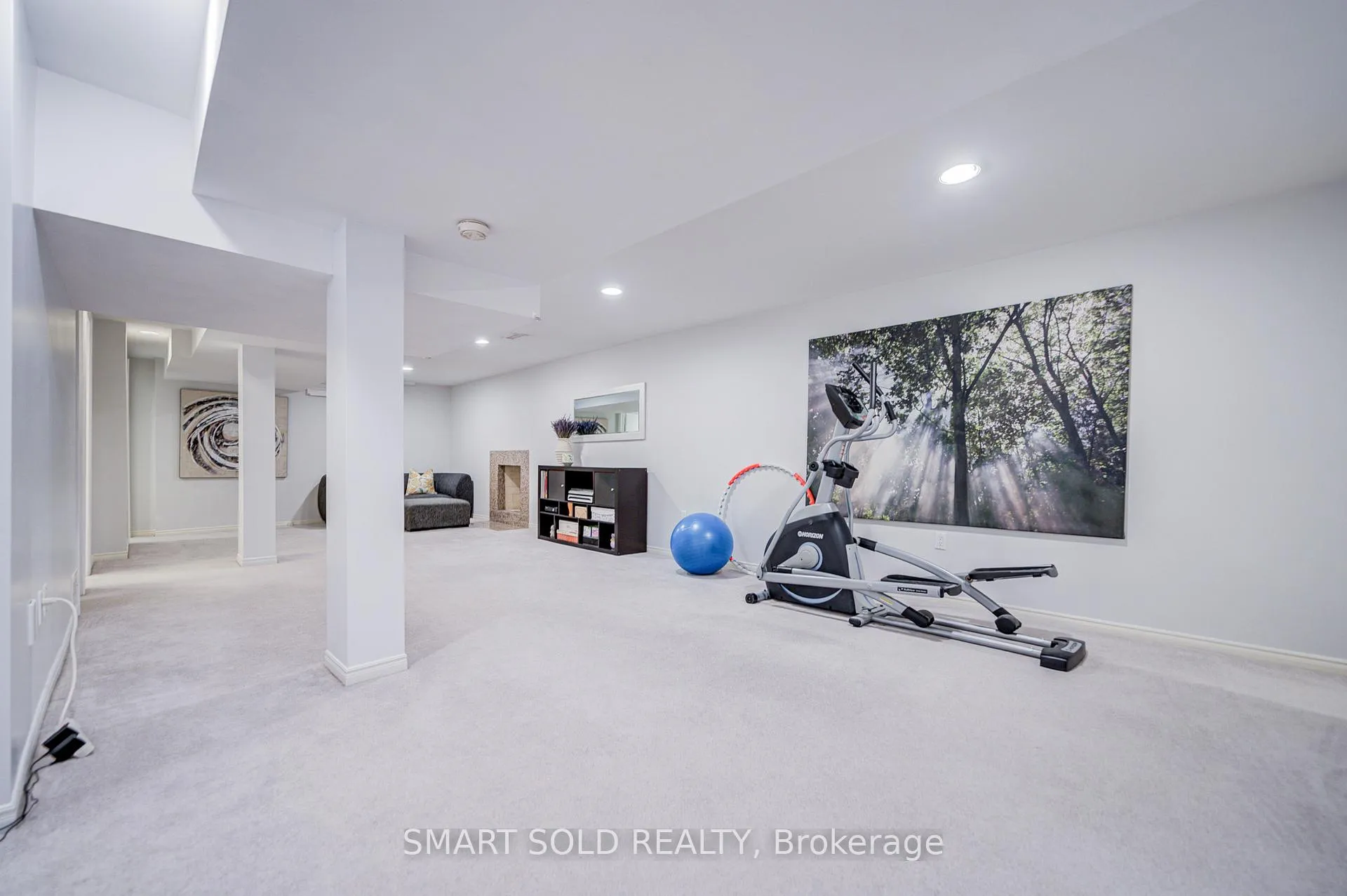 Photo 35 of 123 Thornway Avenue, Vaughan, Brownridge — HOMEH