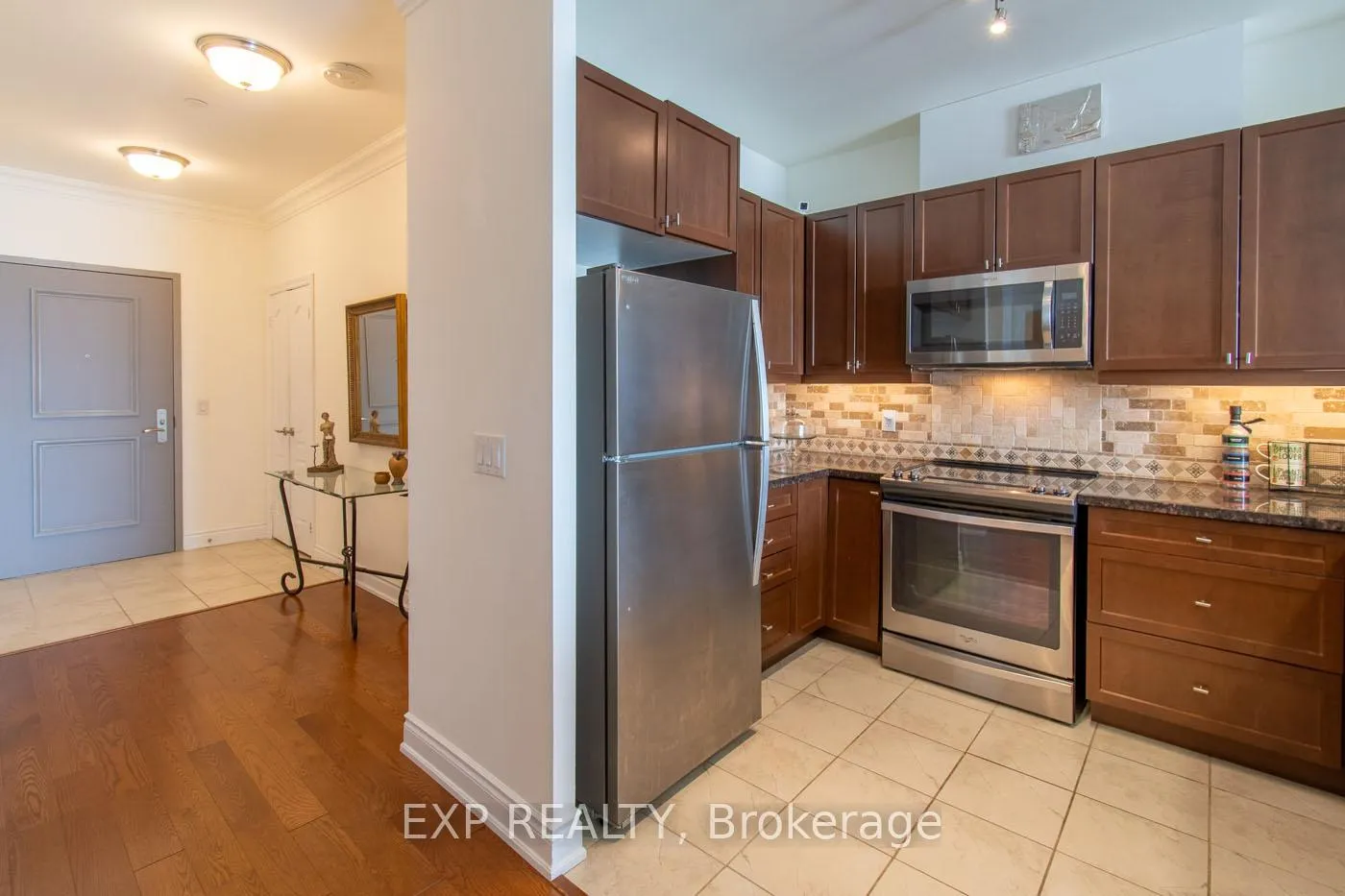 Photo 8 of Unit 401, 90 Orchard Point Road, Orillia — HOMEH