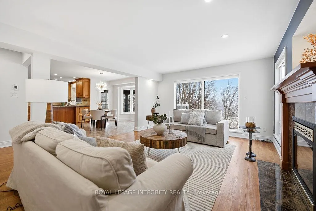 Photo 16 of 50 Rosenfeld Crescent W, Ottawa, Kanata - Kanata Lakes/Heritage Hills — HOMEH