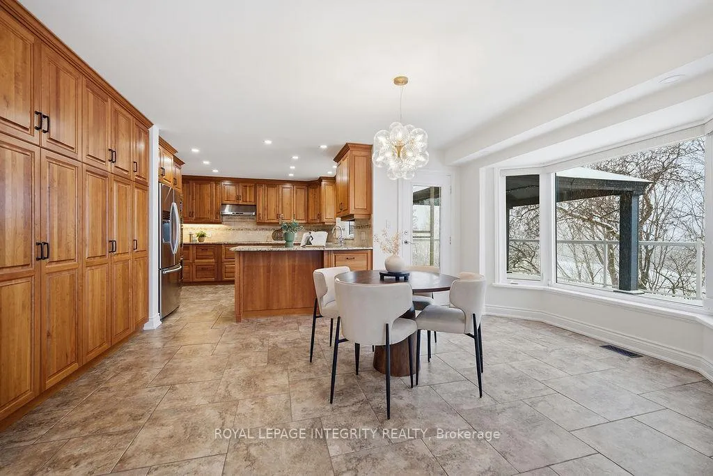Photo 21 of 50 Rosenfeld Crescent W, Ottawa, Kanata - Kanata Lakes/Heritage Hills — HOMEH