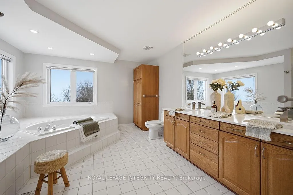 Photo 35 of 50 Rosenfeld Crescent W, Ottawa, Kanata - Kanata Lakes/Heritage Hills — HOMEH