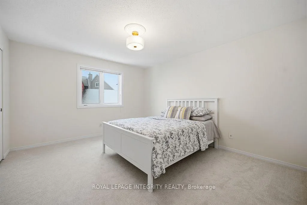 Photo 37 of 50 Rosenfeld Crescent W, Ottawa, Kanata - Kanata Lakes/Heritage Hills — HOMEH
