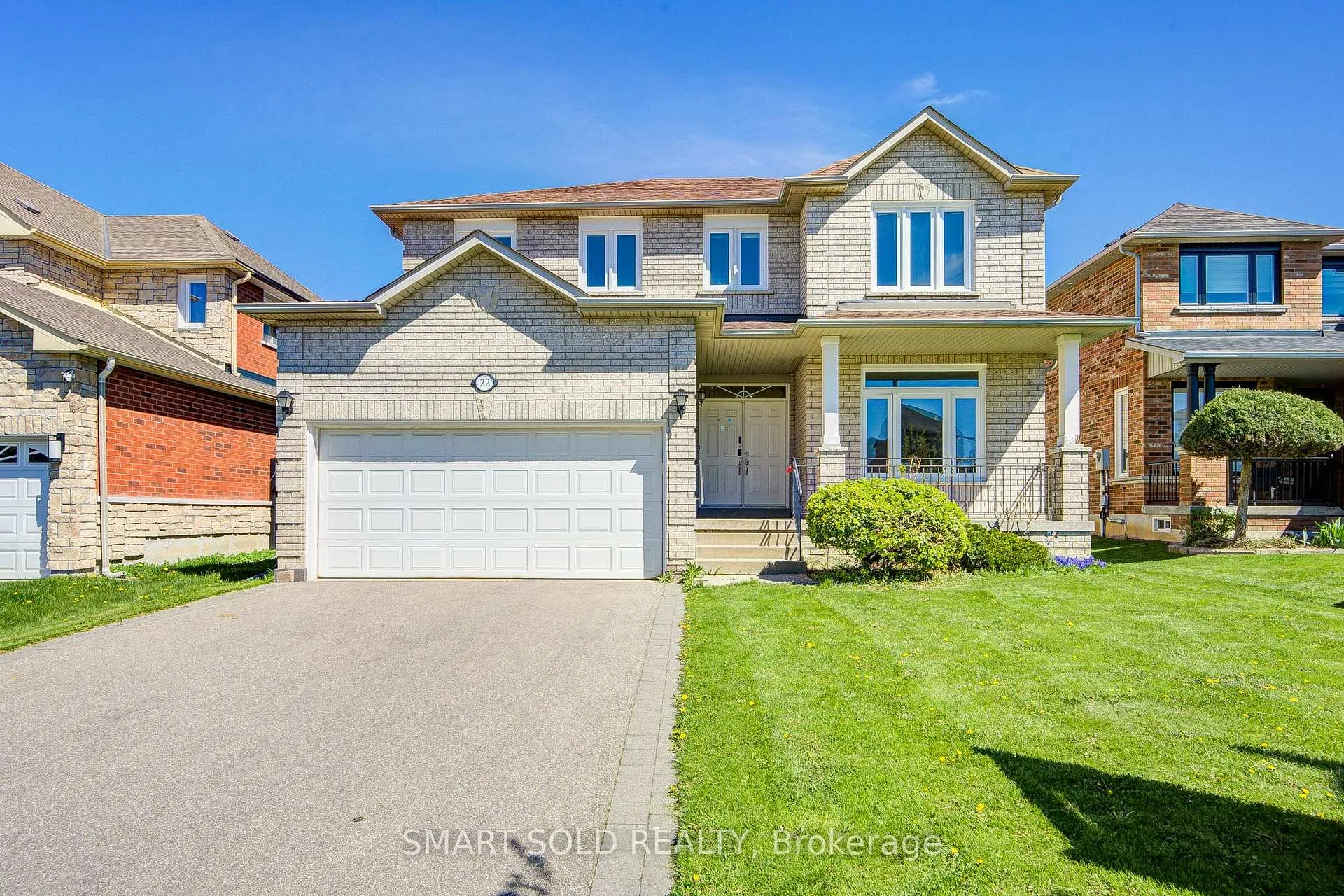 Photo 1 of 22 Beaton Avenue, Vaughan, Maple — HOMEH