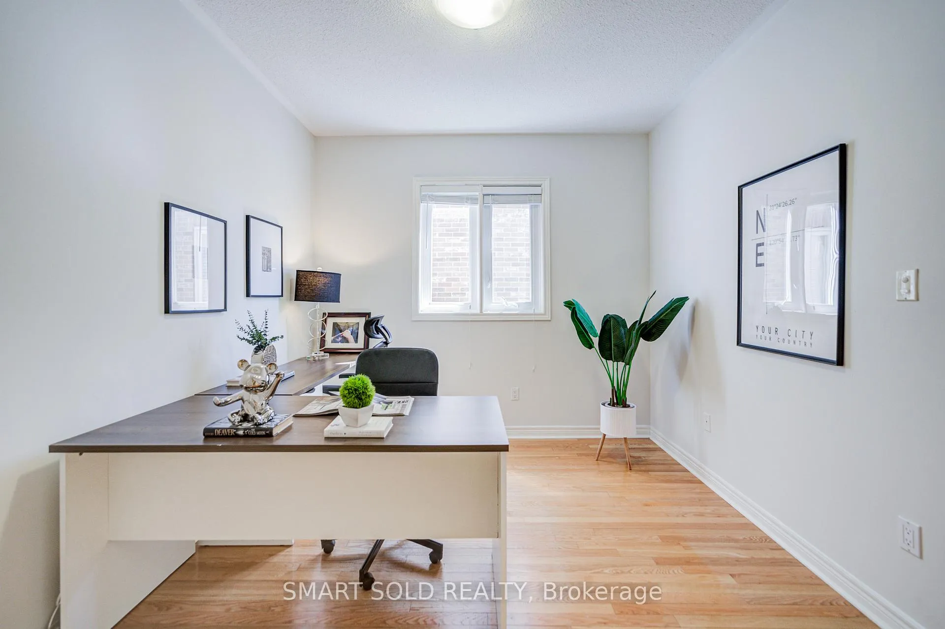 Photo 11 of 22 Beaton Avenue, Vaughan, Maple — HOMEH