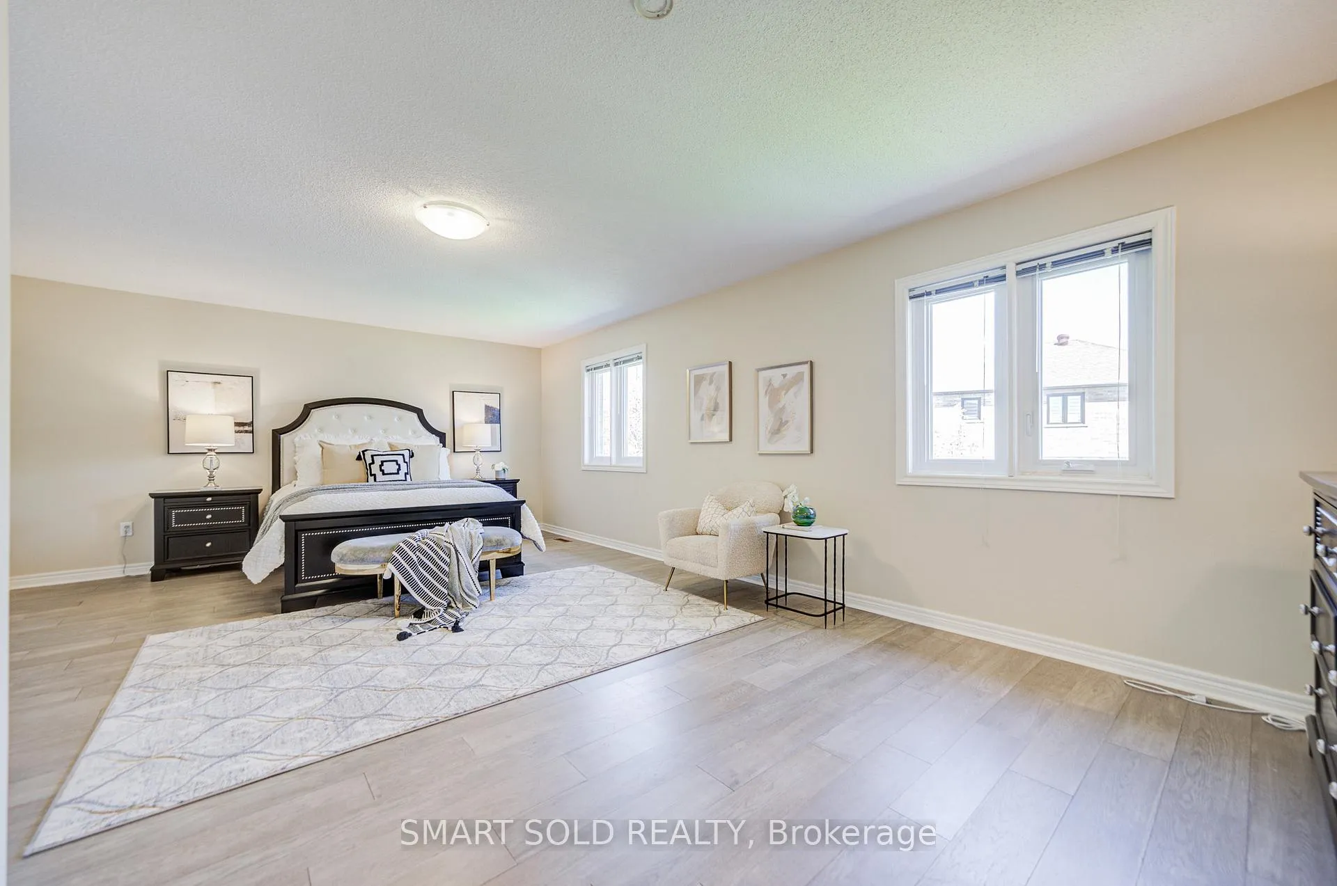 Photo 20 of 22 Beaton Avenue, Vaughan, Maple — HOMEH