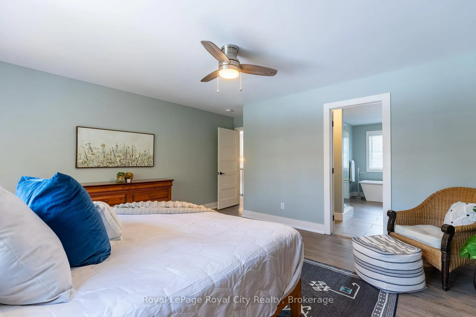 Photo 24 of 255 Normandy Avenue, Waterloo, Lincoln Village — HOMEH