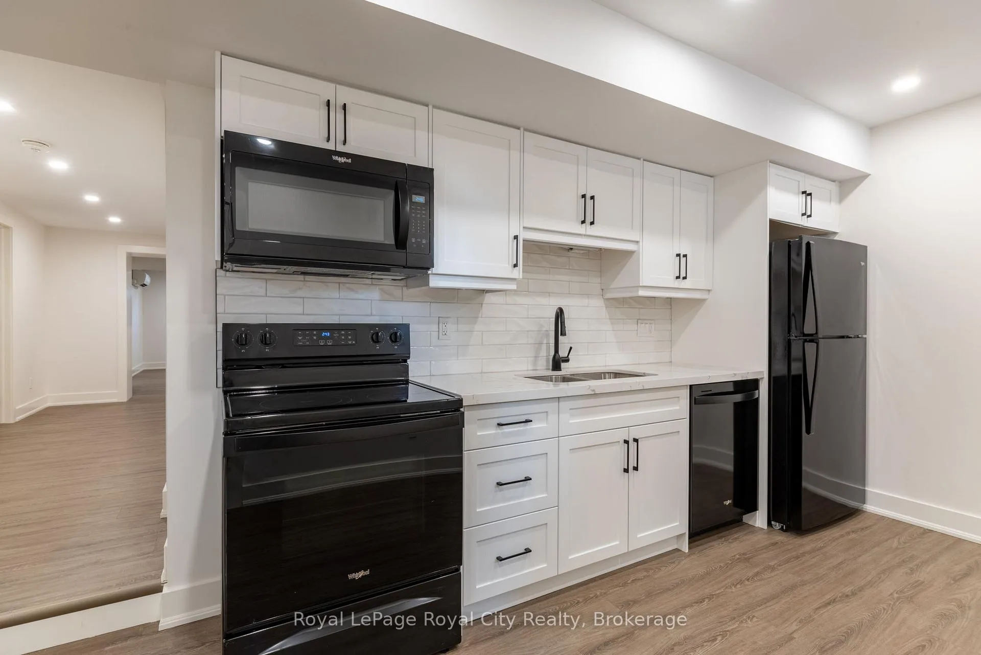 Photo 32 of 255 Normandy Avenue, Waterloo, Lincoln Village — HOMEH