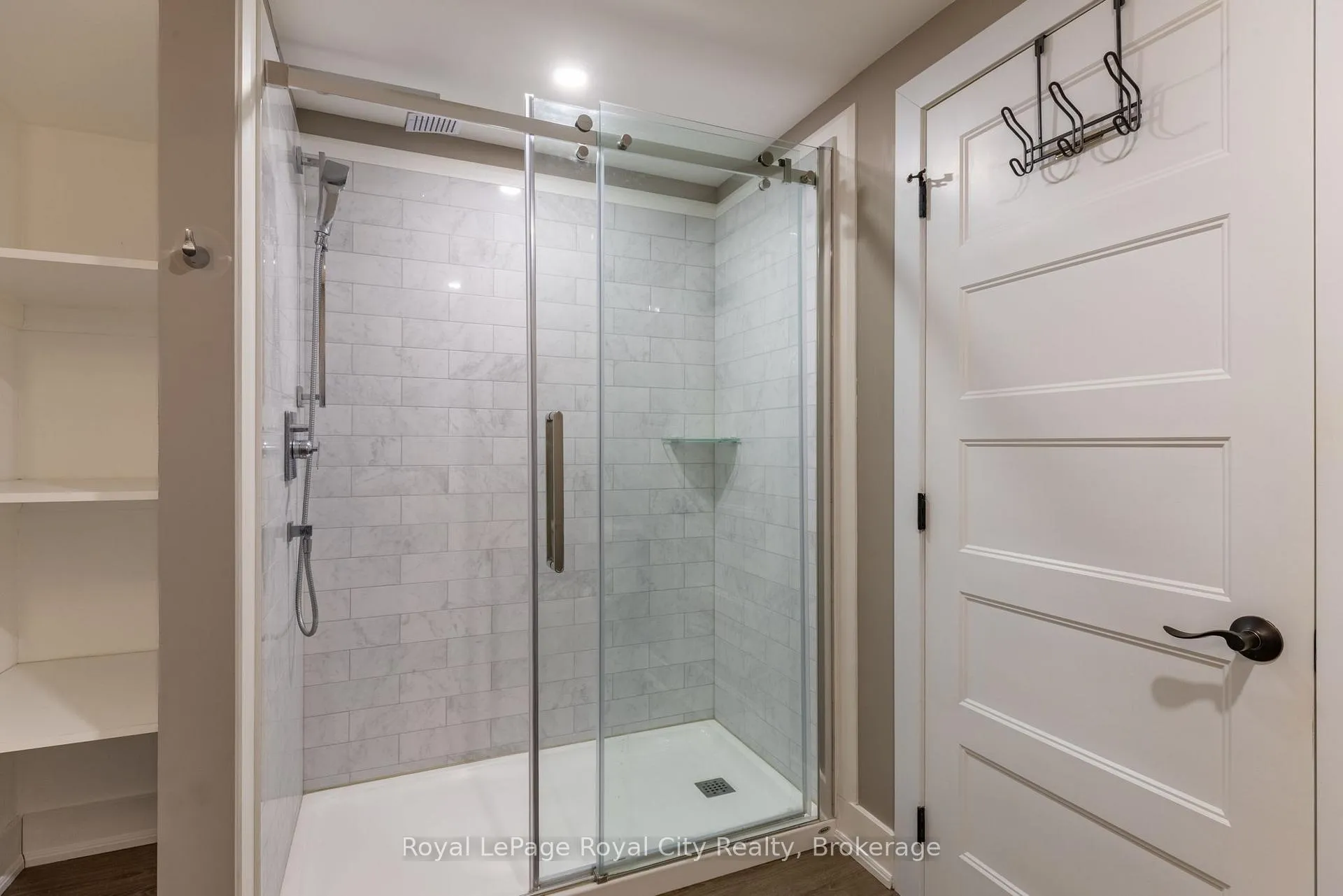 Photo 40 of 255 Normandy Avenue, Waterloo, Lincoln Village — HOMEH