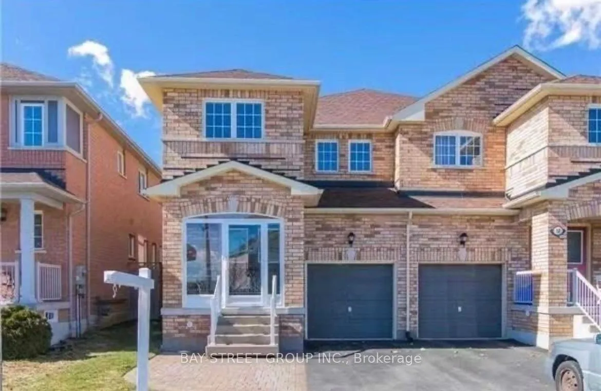 Photo 1 of 10 Cobblehill Court, Markham, Berczy — HOMEH