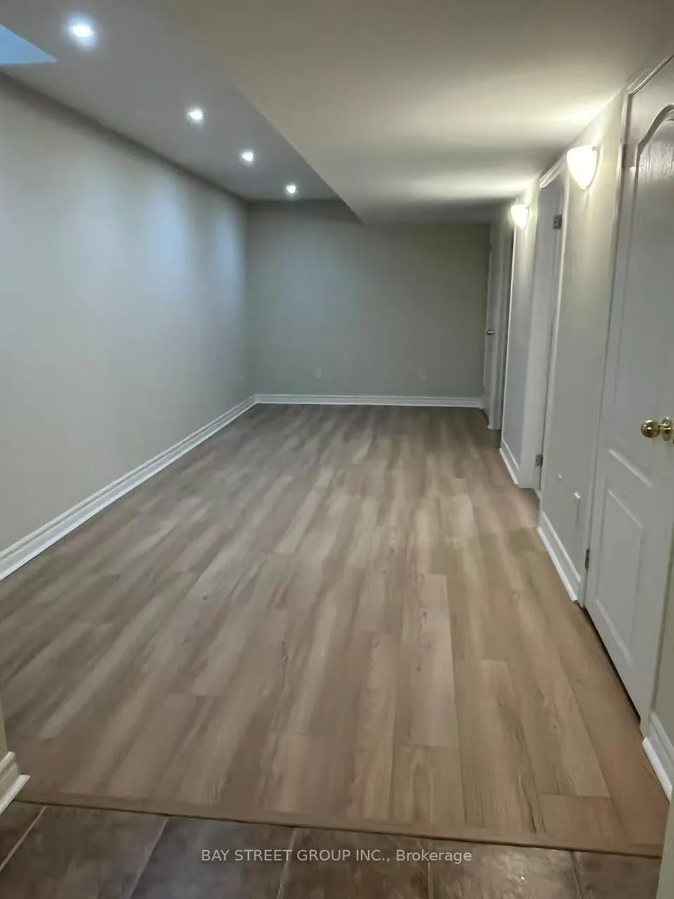 Photo 14 of 10 Cobblehill Court, Markham, Berczy — HOMEH