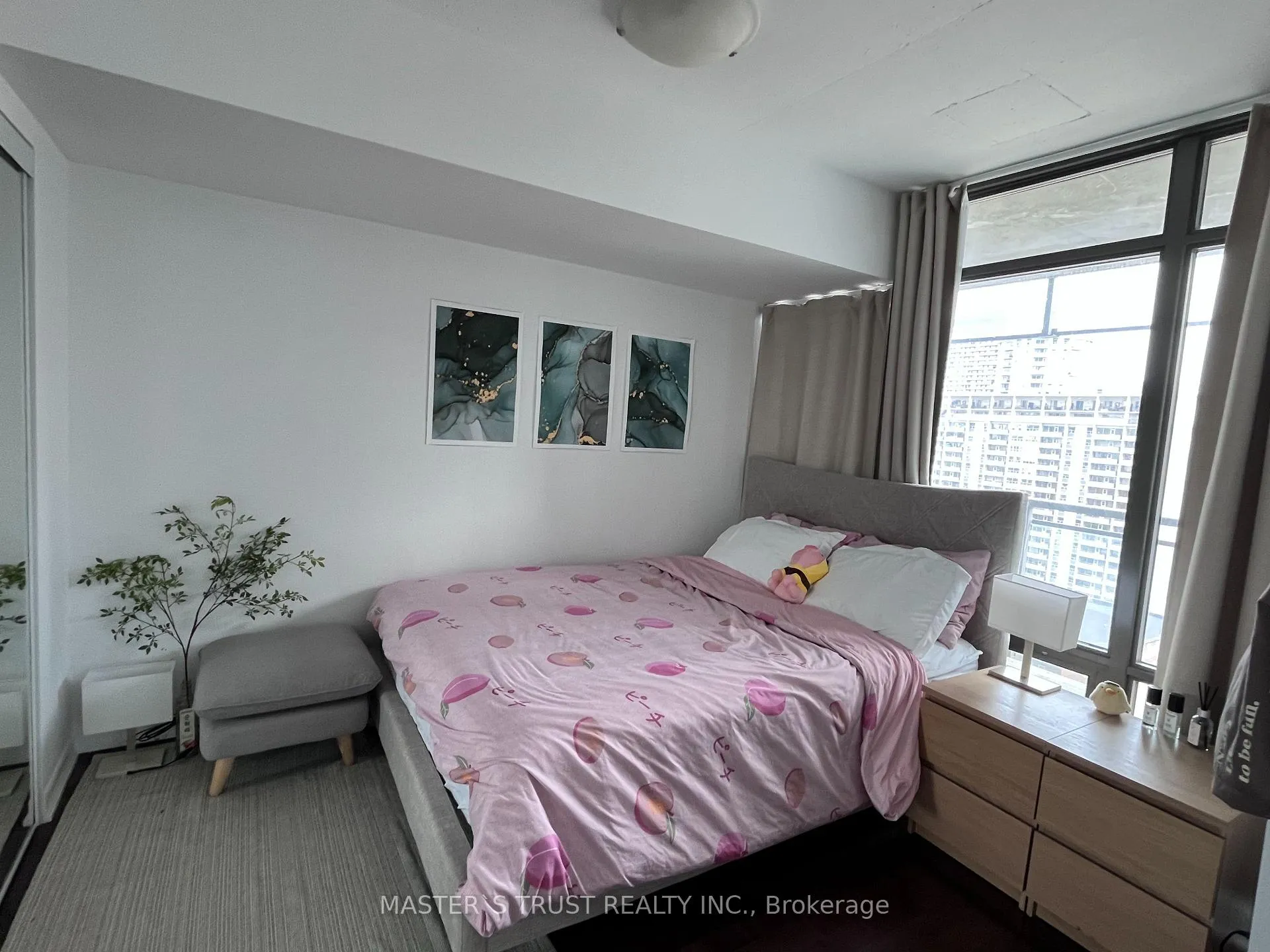 Photo 4 of Unit 1402, 22 Wellesley Street E, Toronto, Church-Yonge Corridor — HOMEH