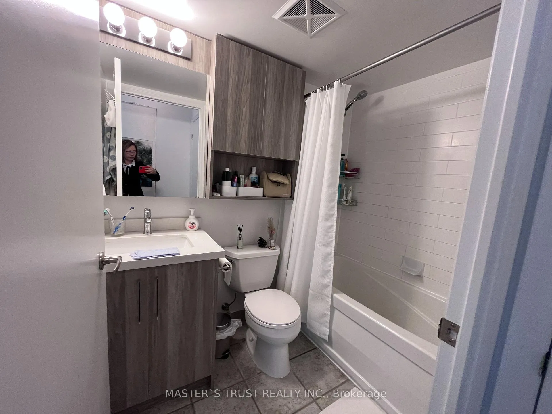 Photo 12 of Unit 1402, 22 Wellesley Street E, Toronto, Church-Yonge Corridor — HOMEH