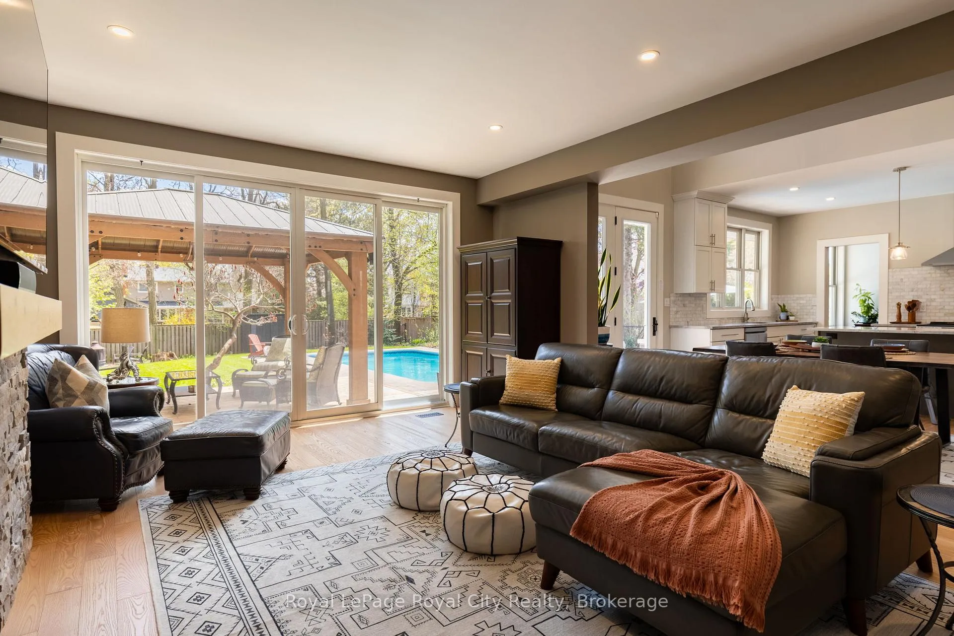 Photo 10 of 255 Normandy Avenue, Waterloo, Lincoln Village — HOMEH