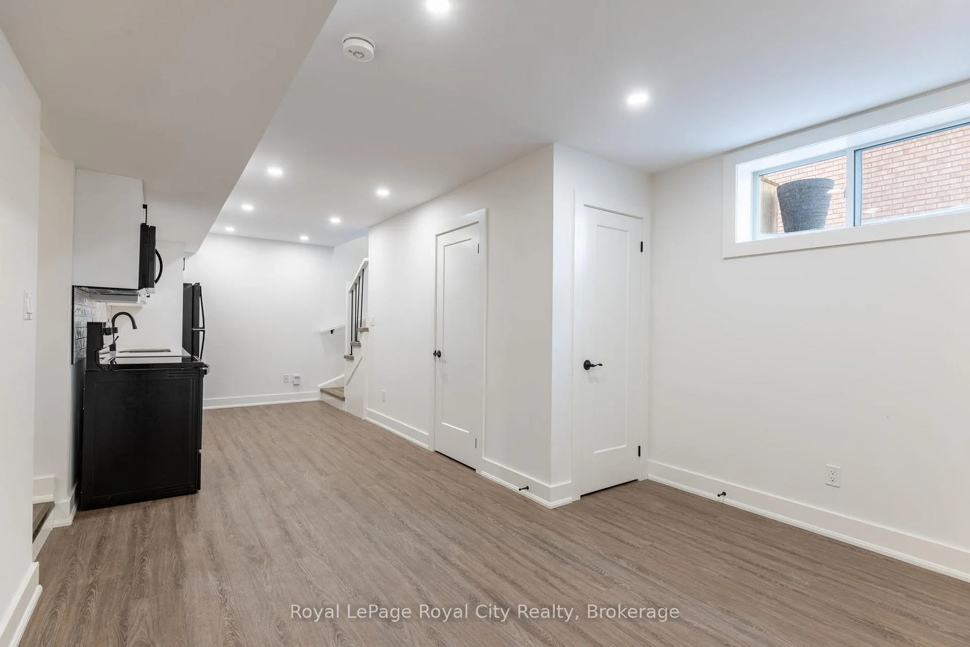 Photo 34 of 255 Normandy Avenue, Waterloo, Lincoln Village — HOMEH